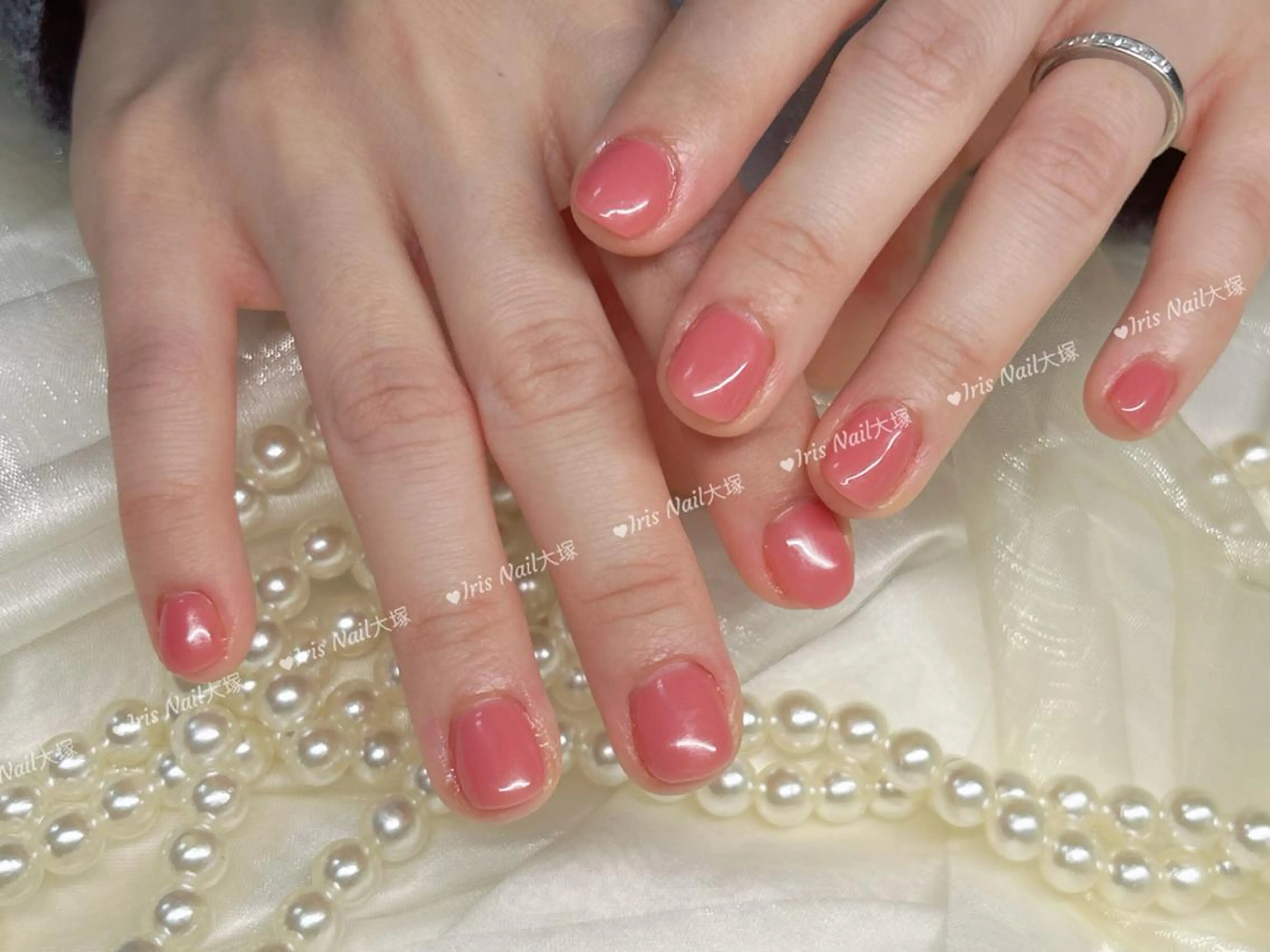 ネイル ワンカラーネイル ハンドネイル ハンドケア 🍒IRIS Nail🌸のネイルデザイン