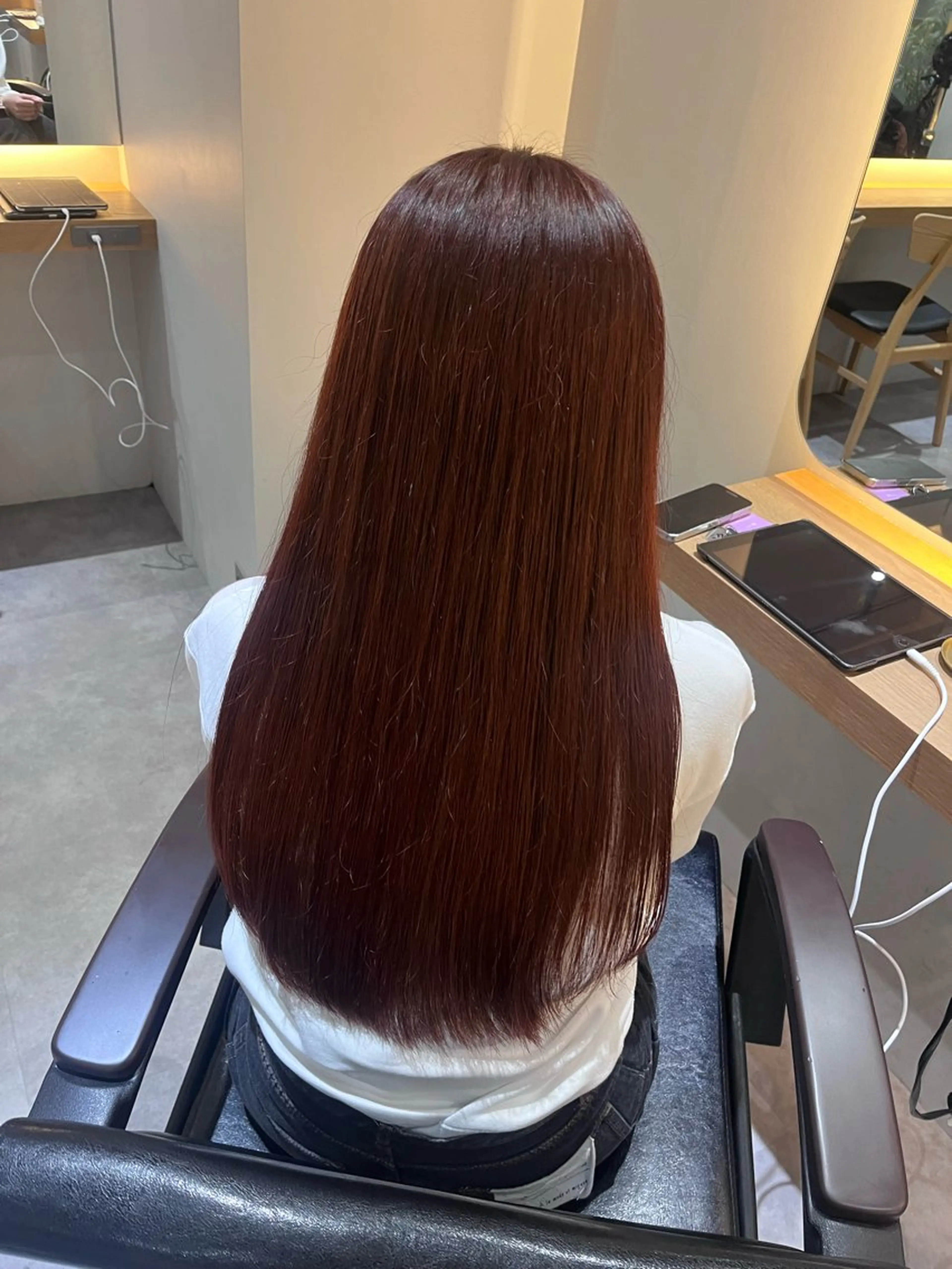 ロング カラー ブラウンカラー ピンクカラー ピンクブラウン ヘアカラー ロングカット/ うる艶カラー/ユイのヘアスタイル