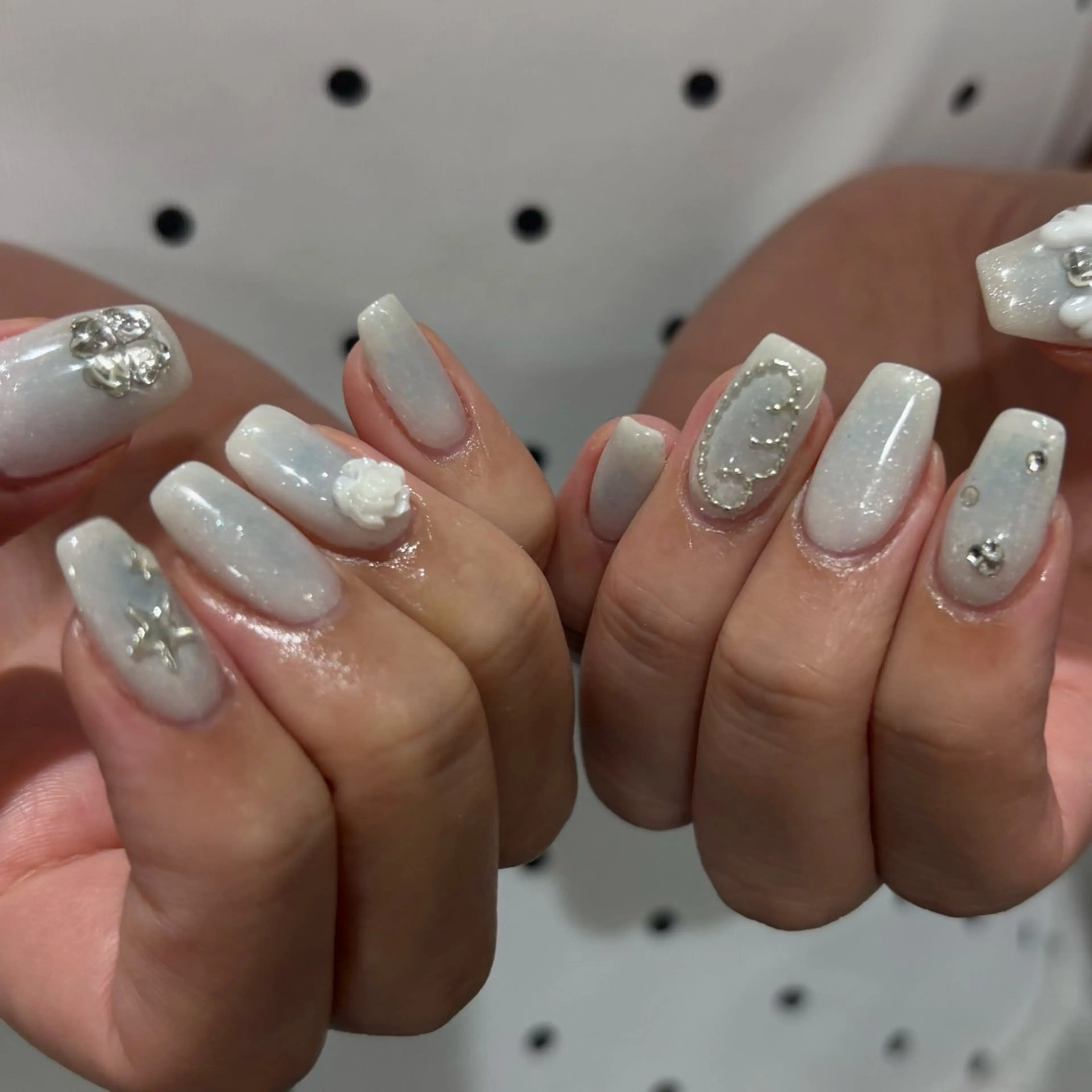 ミディアム minuit RIO🪽のネイルデザイン