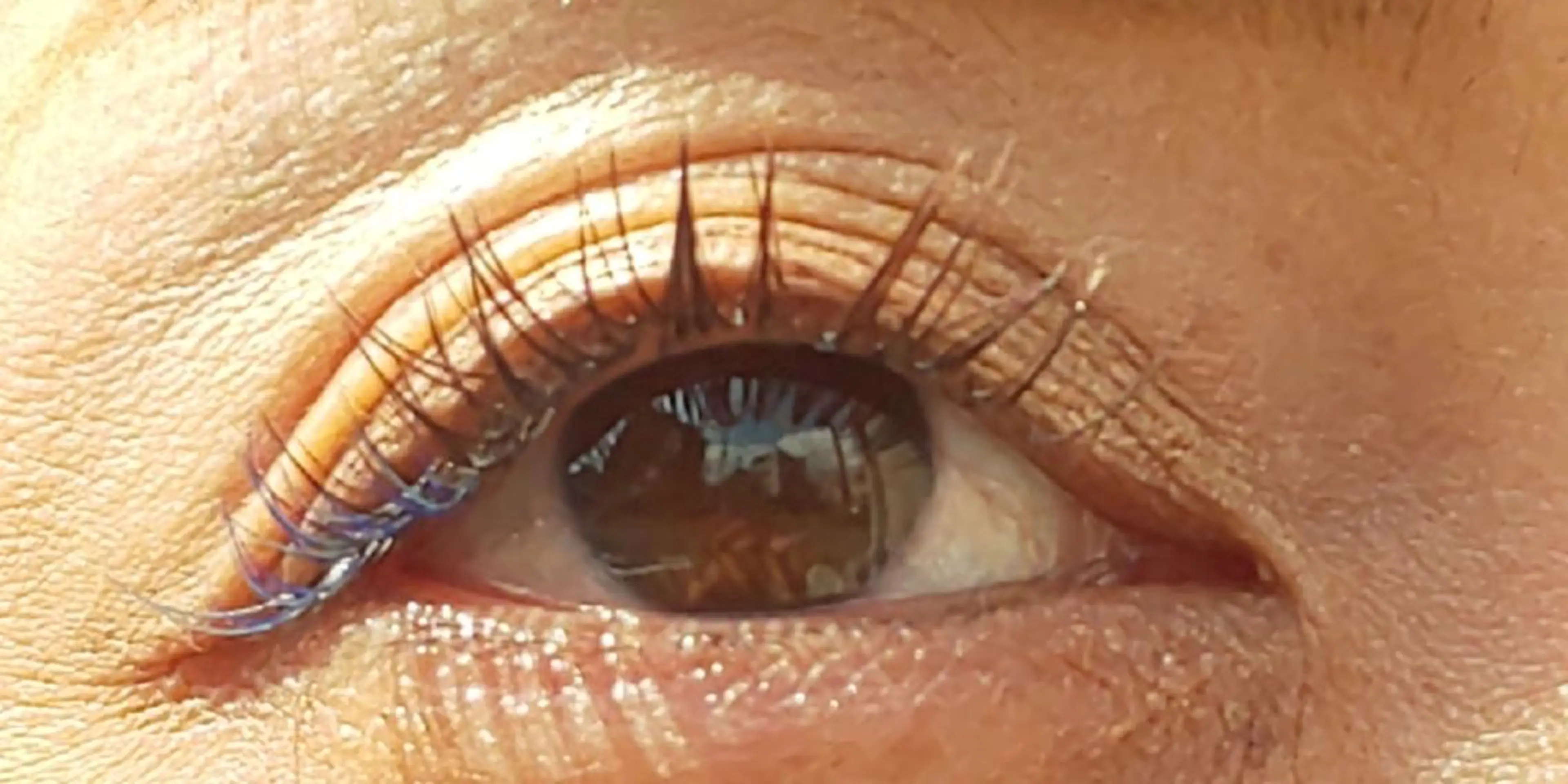 マツエク・マツパ カラーマツエク verba バーバの眉毛・アイブロウイメージ