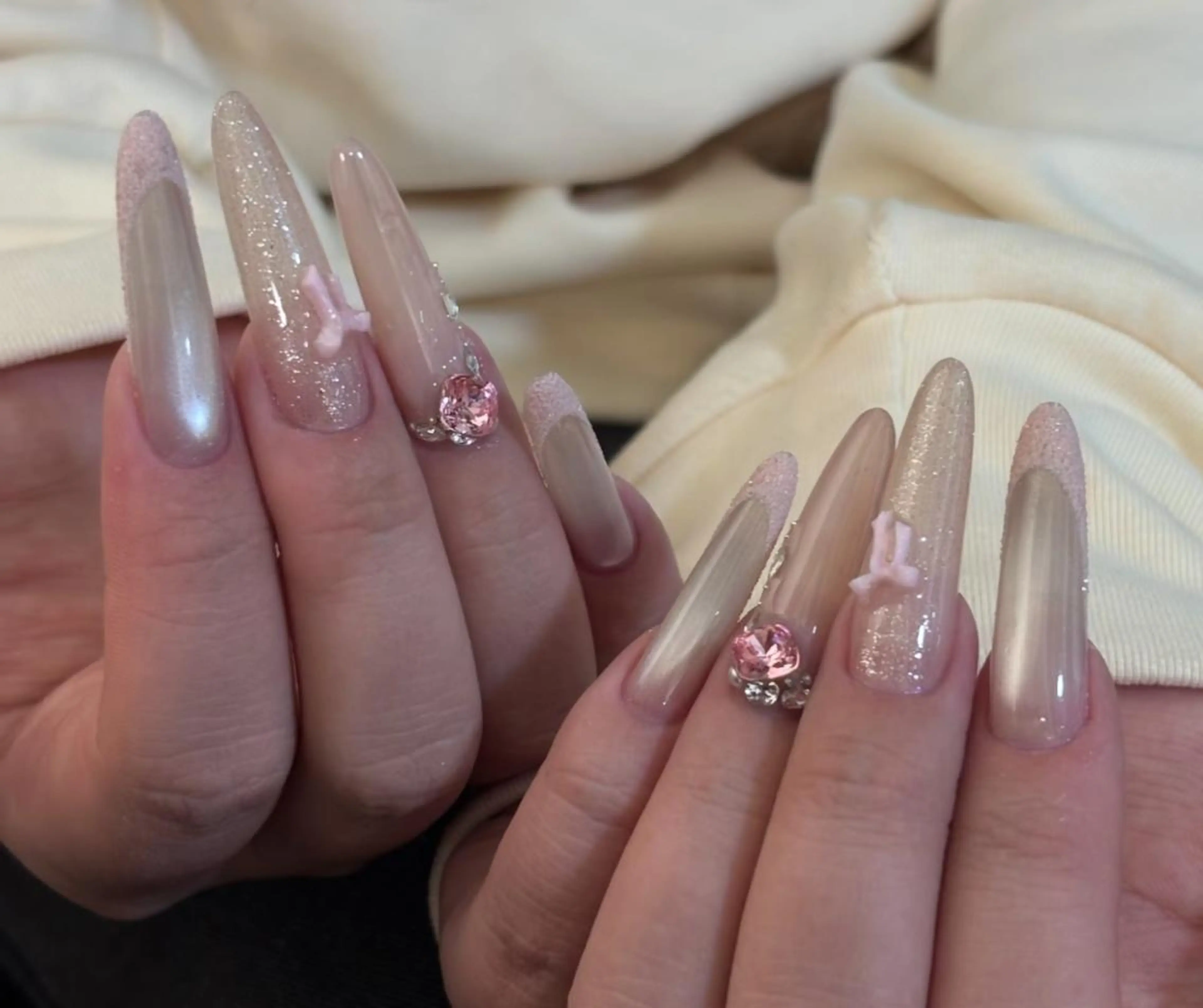 ネイル ハンドネイル 🎀 Ayaka_nailのネイルデザイン