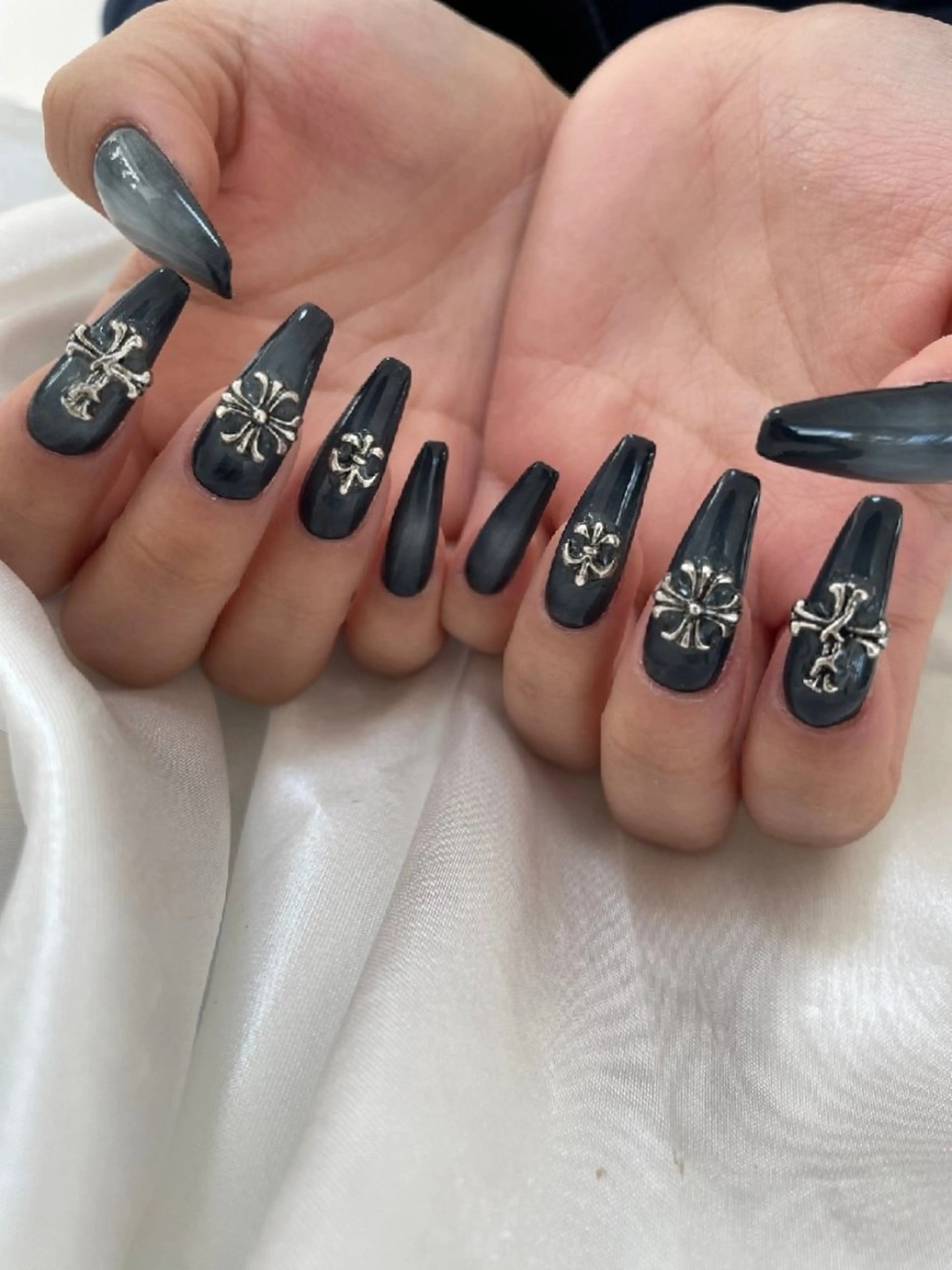 ネイル ハンドネイル MOANA所属・ネイル　アイブロウ Behindの眉毛・アイブロウイメージ