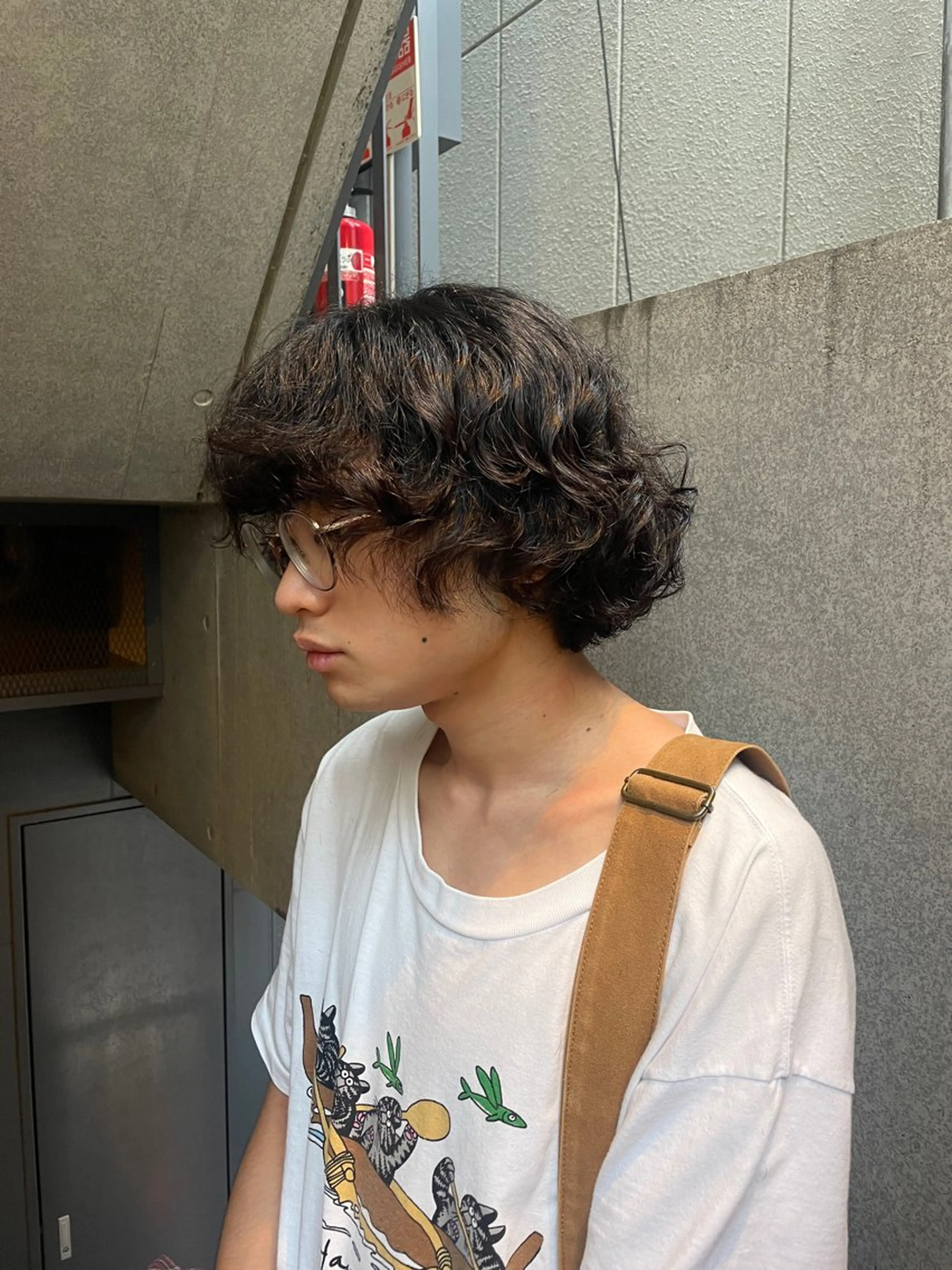 ミディアム パーマ メンズ カット パーマ レイヤー/透けカラー アレンジ/篠崎渚彩のヘアスタイル