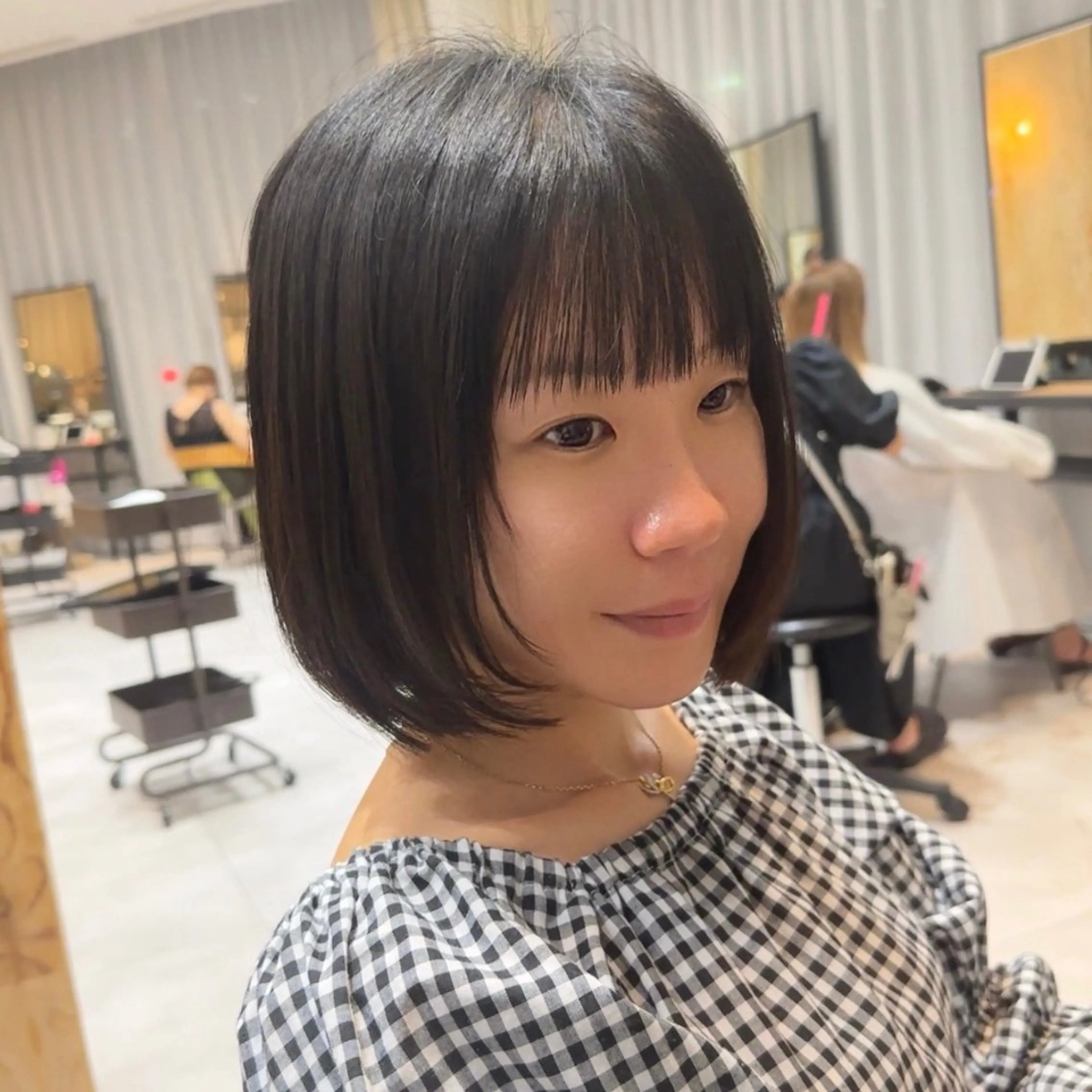 ショート ツヤ髪レイヤー/ 顔まわり/kokiのヘアスタイル