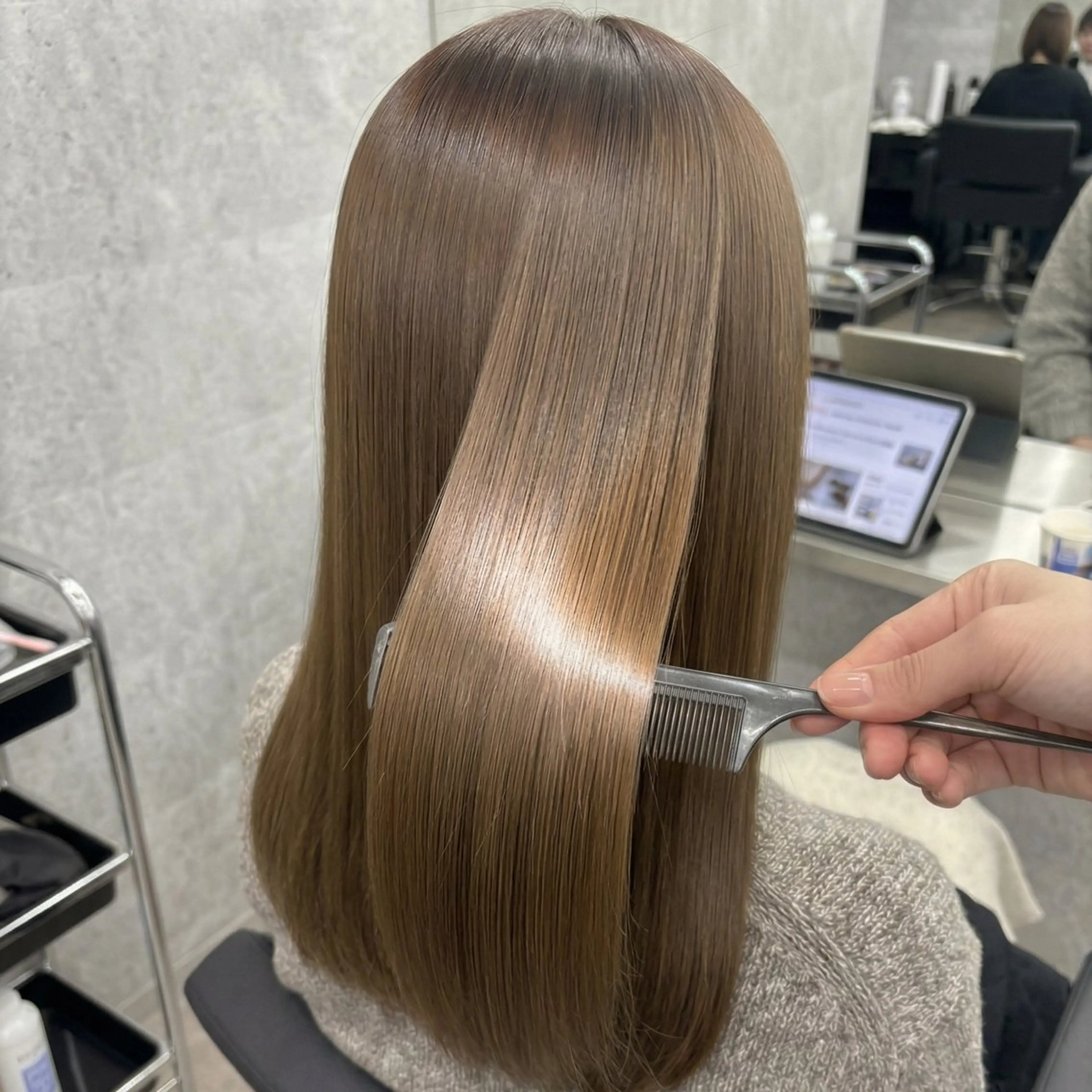 セミロング カット 縮毛矯正 トリートメント 艶髪縮毛矯正/ レイヤー❣️mamiのヘアスタイル