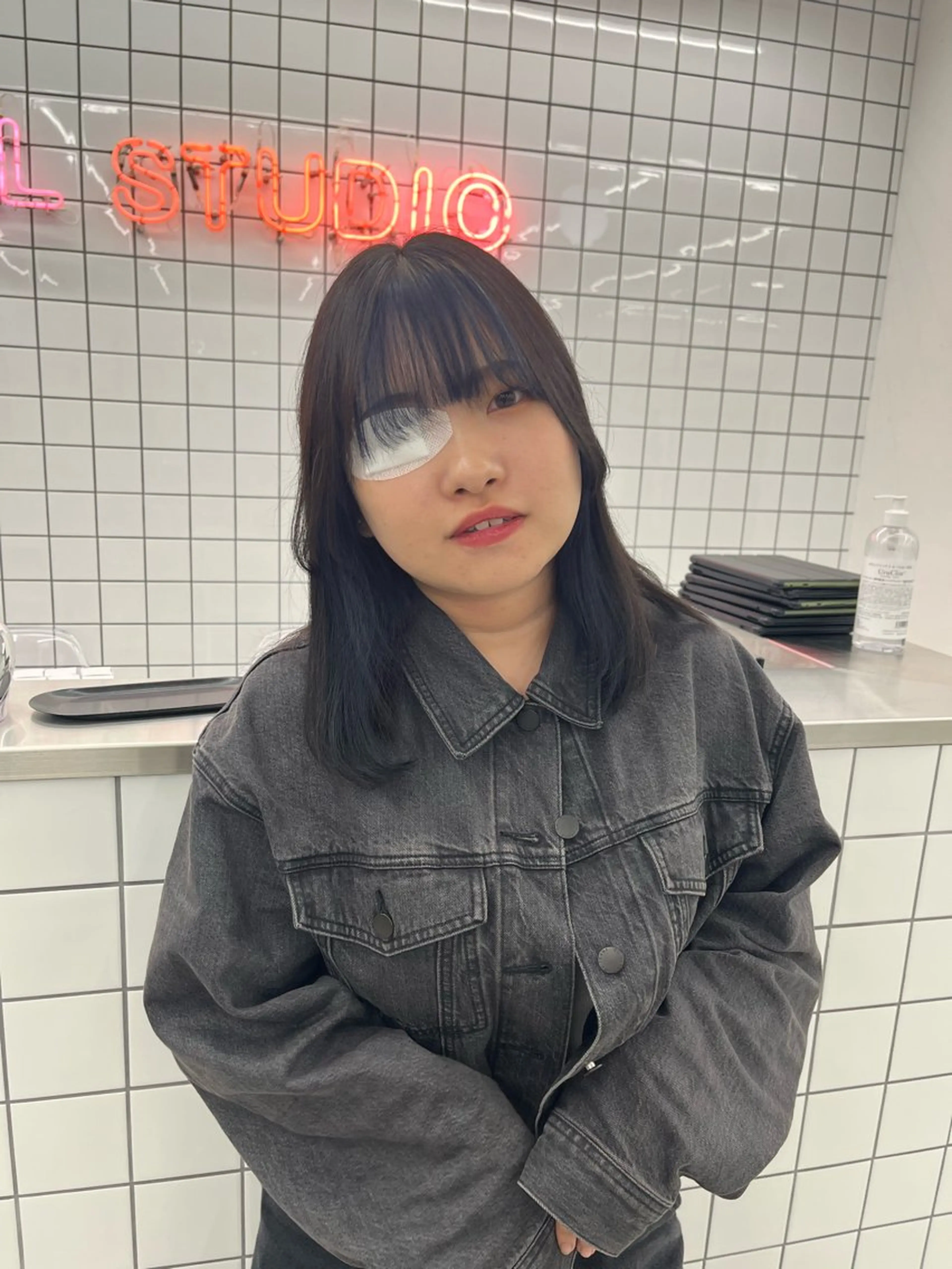 ミディアム カラー ミストバング 黒髪 ブルーカラー ブルーブラック フェイスフレーミング ヘアカラー トリートメント 🫧Ameri🫧 JILLSTUDIOのヘアスタイル