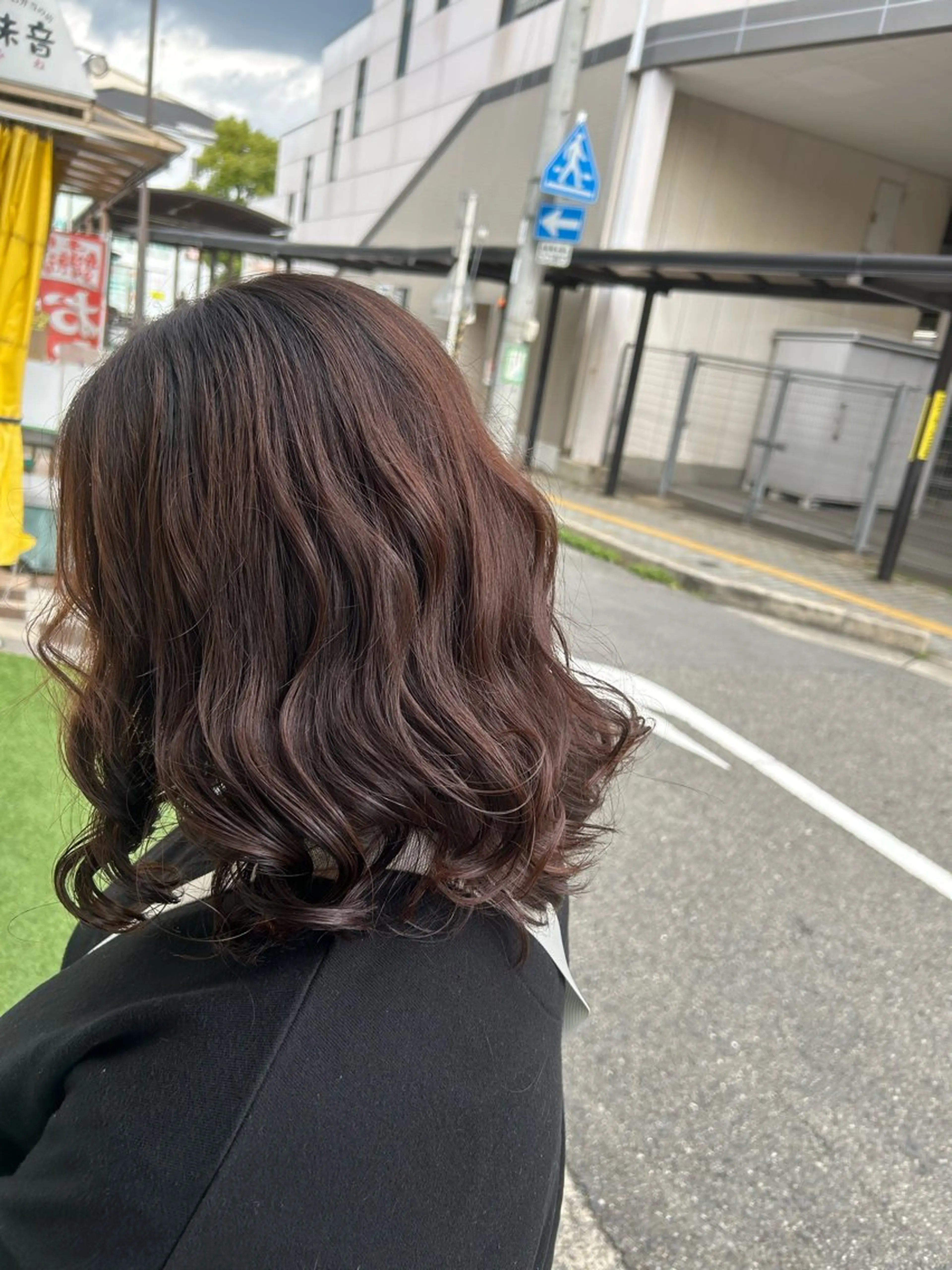ミディアム カラー カット ヘアカラー 徳永　髪質改善 縮毛矯正のヘアスタイル