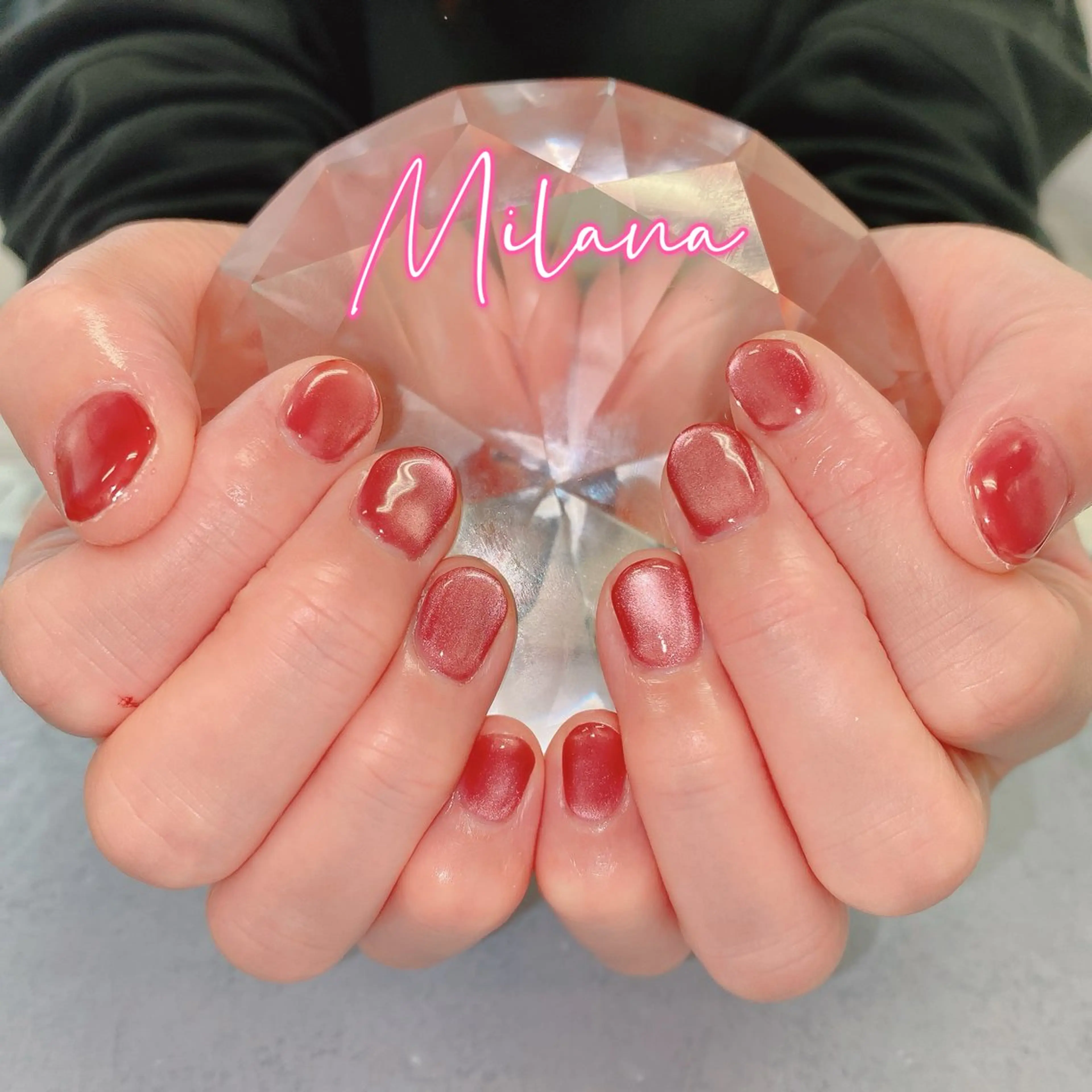 ネイル マグネットネイル ハンドネイル Milana （研修生メニュー）のネイルデザイン