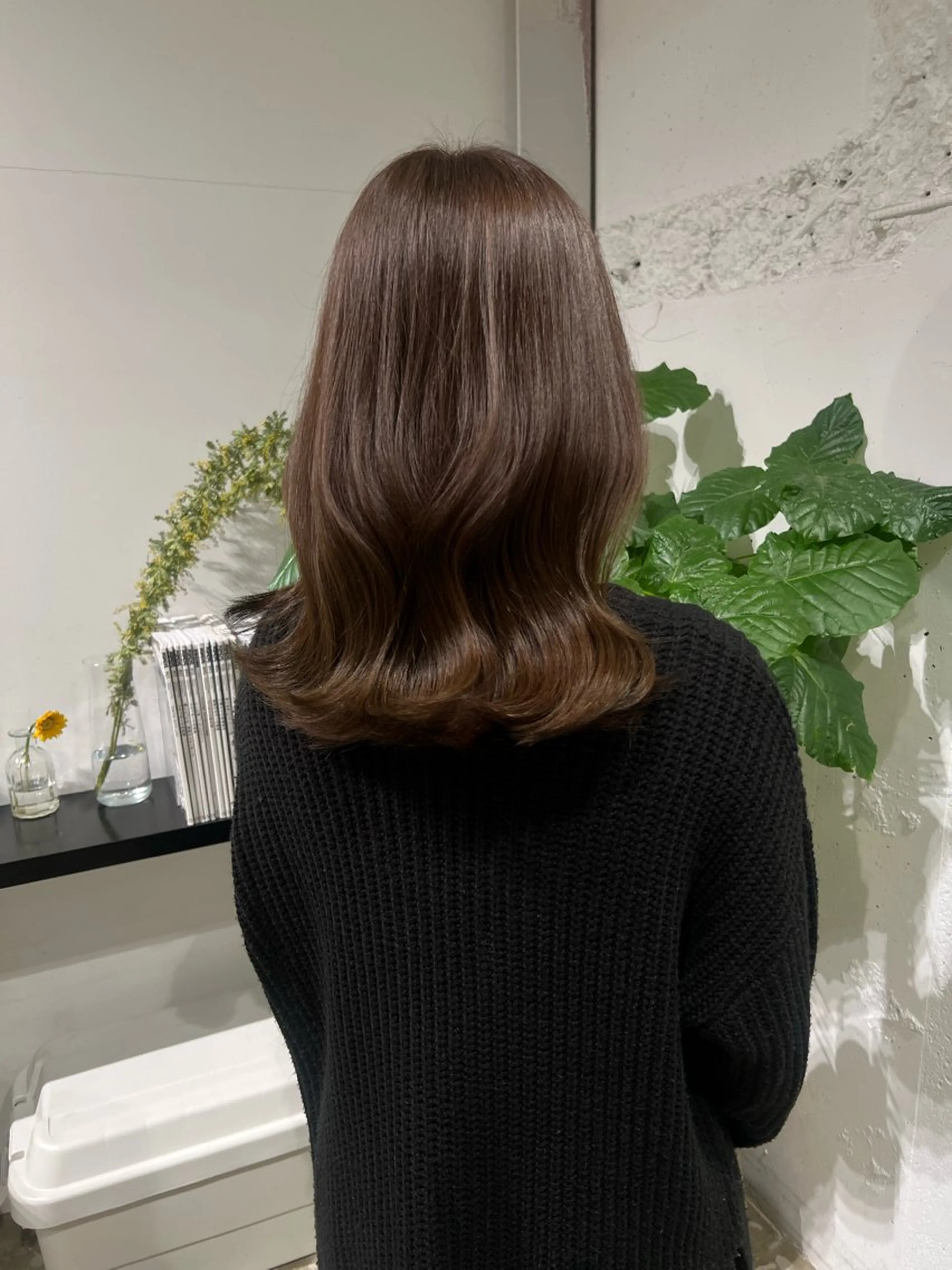 セミロング カット ヘアカラー トリートメント 石井 菜々のヘアスタイル