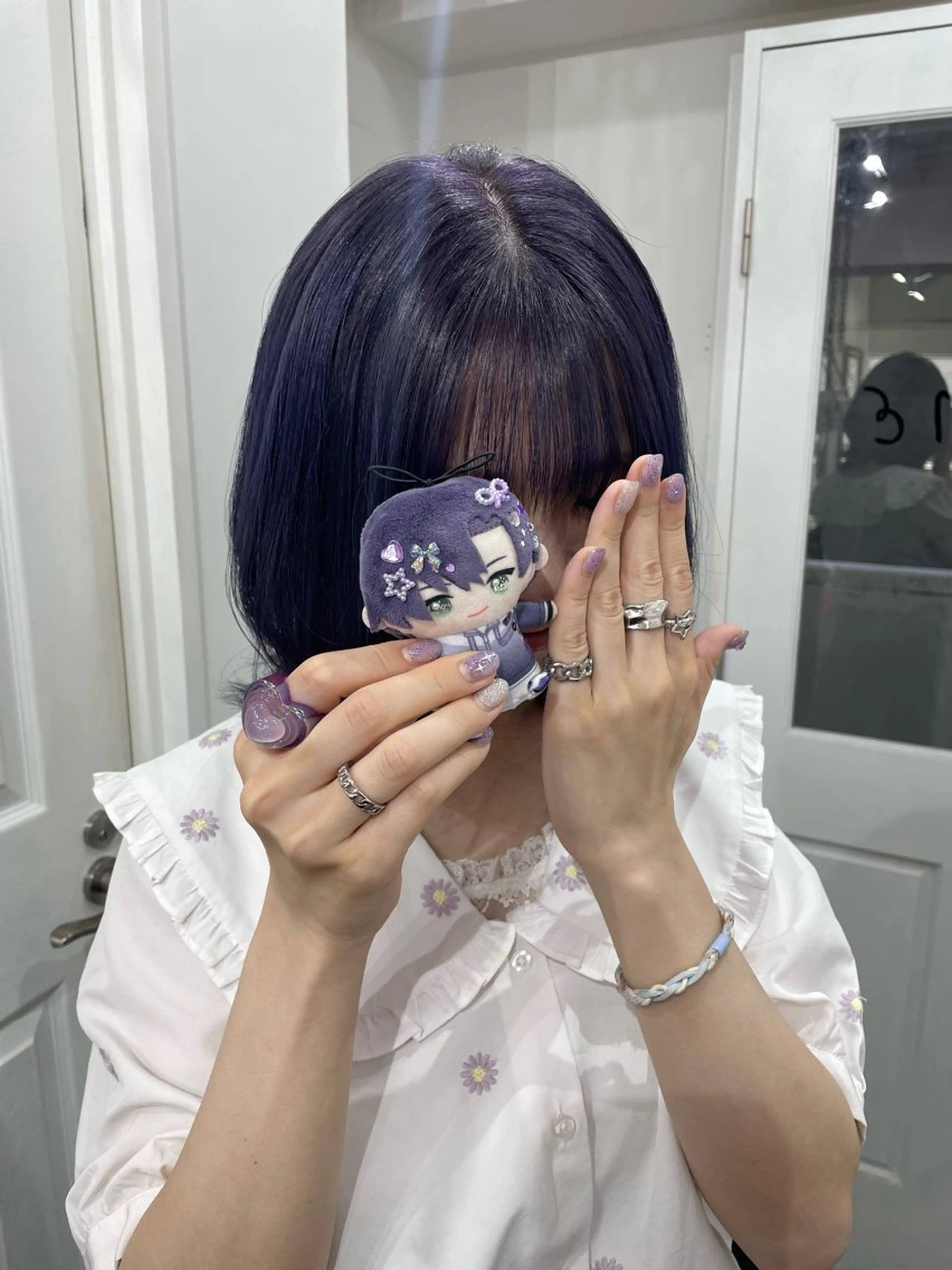 ミディアム カット ヘアカラー トリートメント ♱地雷カラー♱ウルフ ♱ 藍衣 ♱のヘアスタイル