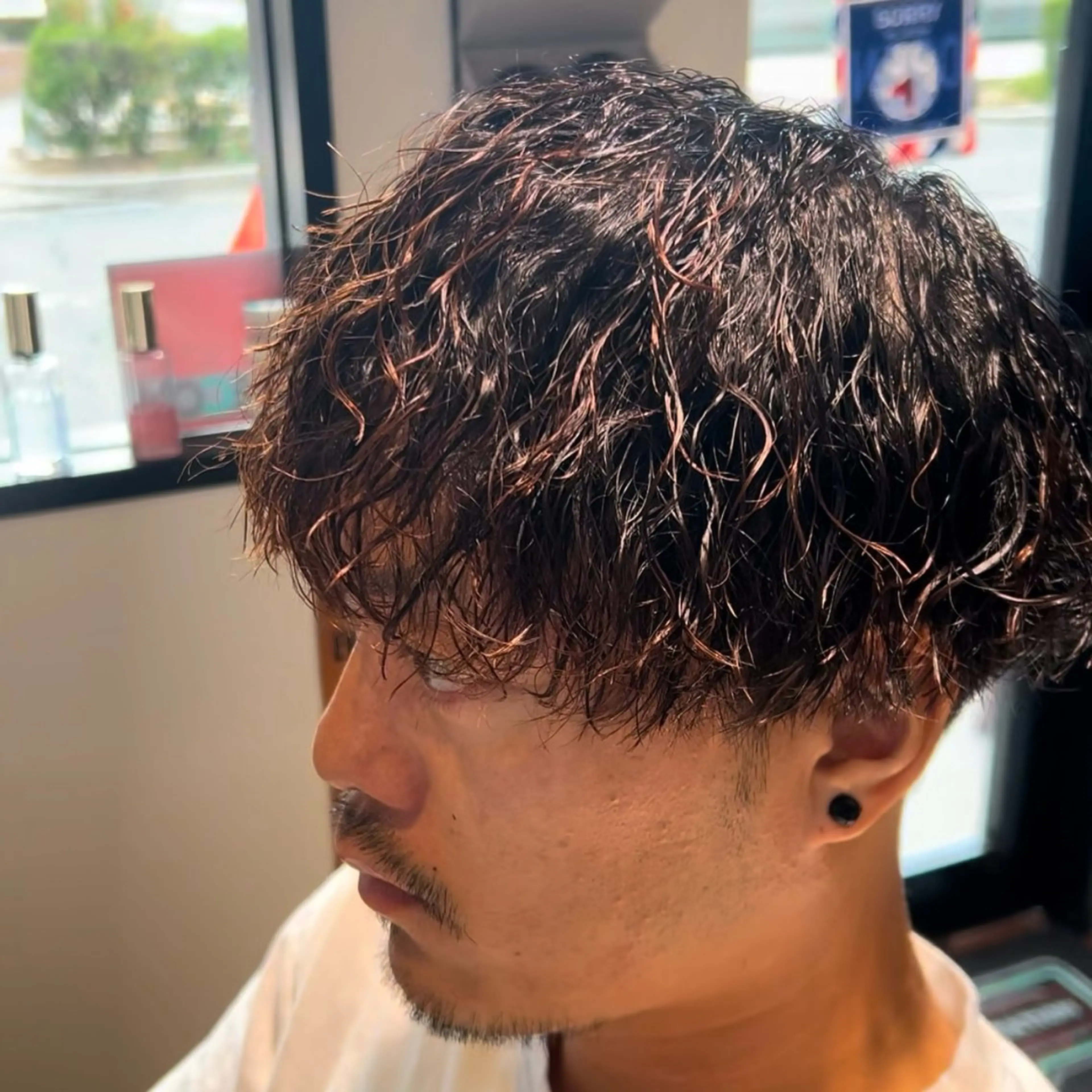 パーマ メンズ センターパート ダウンパーマ カルマパーマ メンズ韓国風 メンズパーマ メンズサロンGRIT 店長　深山一平のヘアスタイル