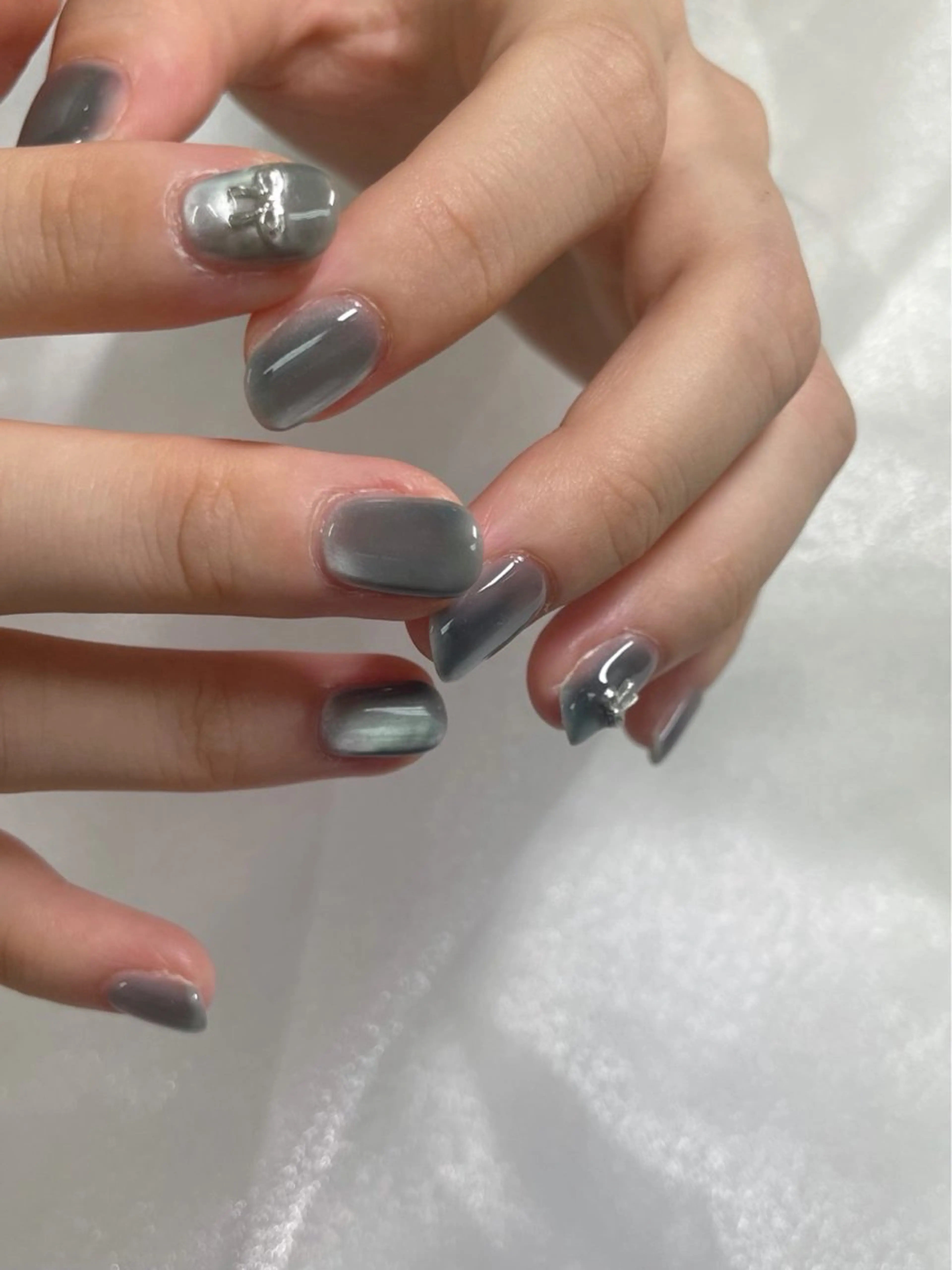 ショート ハンドネイル NON-NONプラス所属・Ii / nailingのネイルデザイン