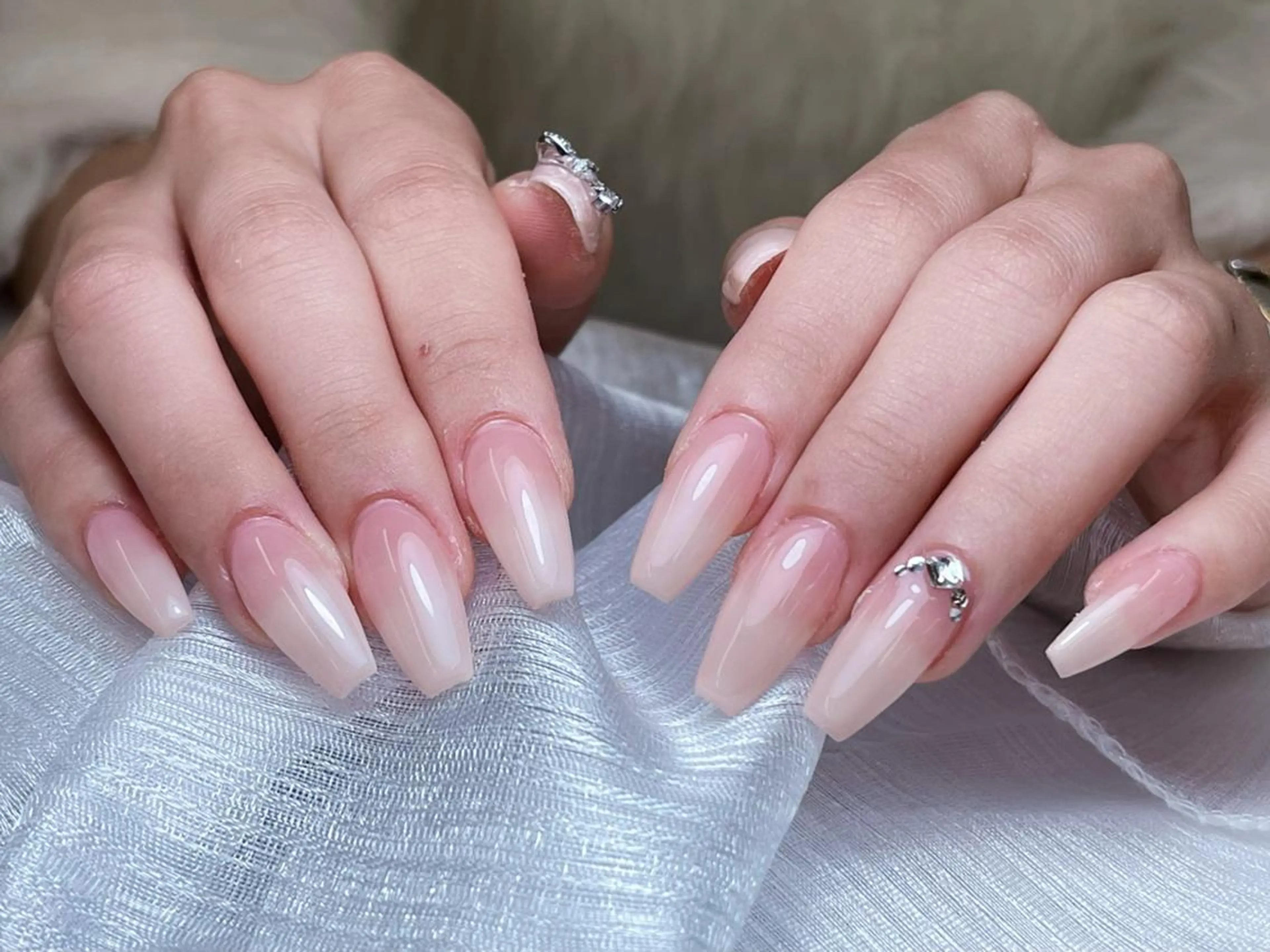 ネイル アートネイル オーロラネイル クリアネイル フレンチネイル ジェルネイル 中村 祐希のネイルデザイン