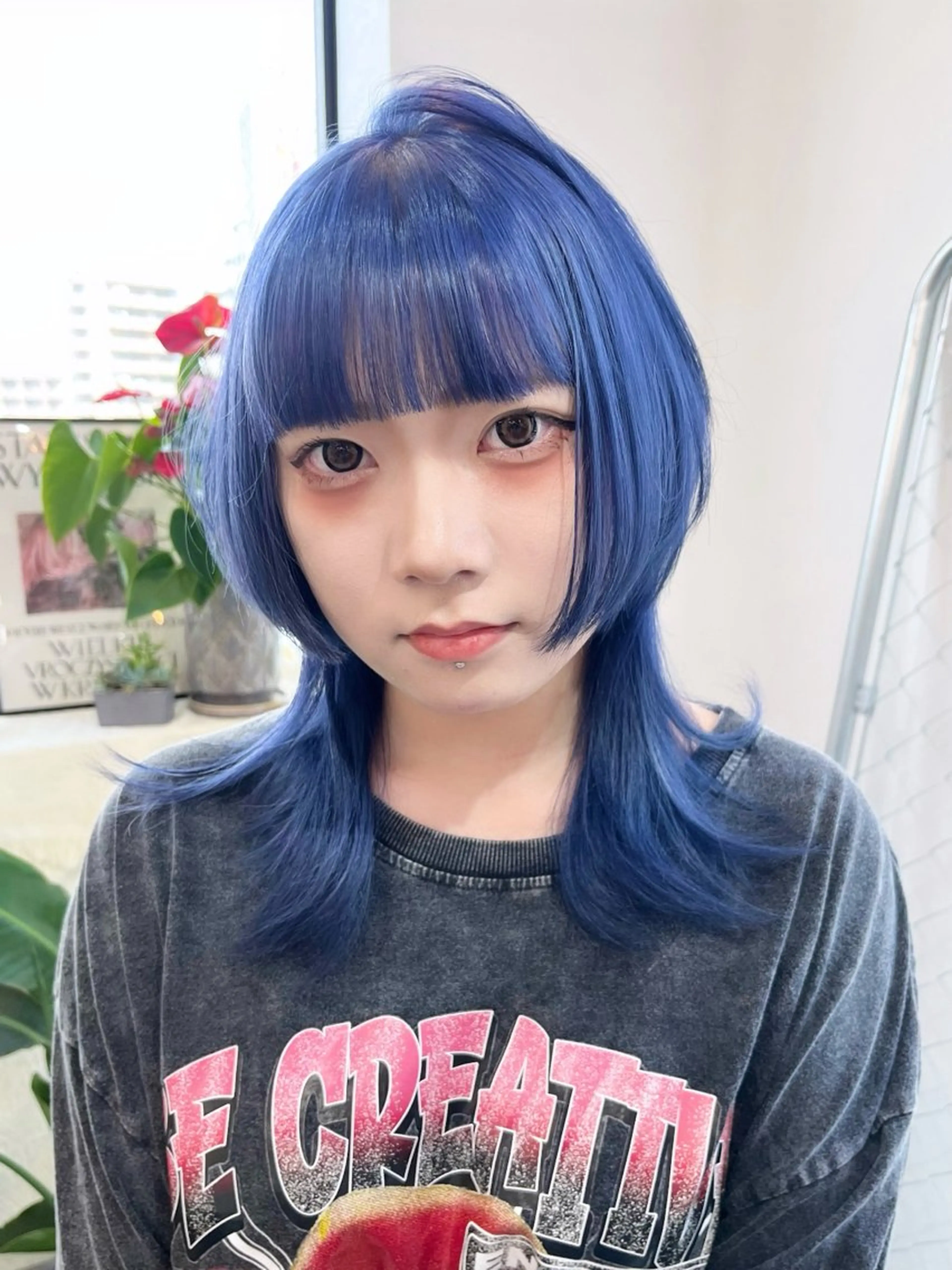 ロング カラー ブルーカラー ウルフカット 🐺ウルフ×ハイトー ン🖤Yukinoのヘアスタイル