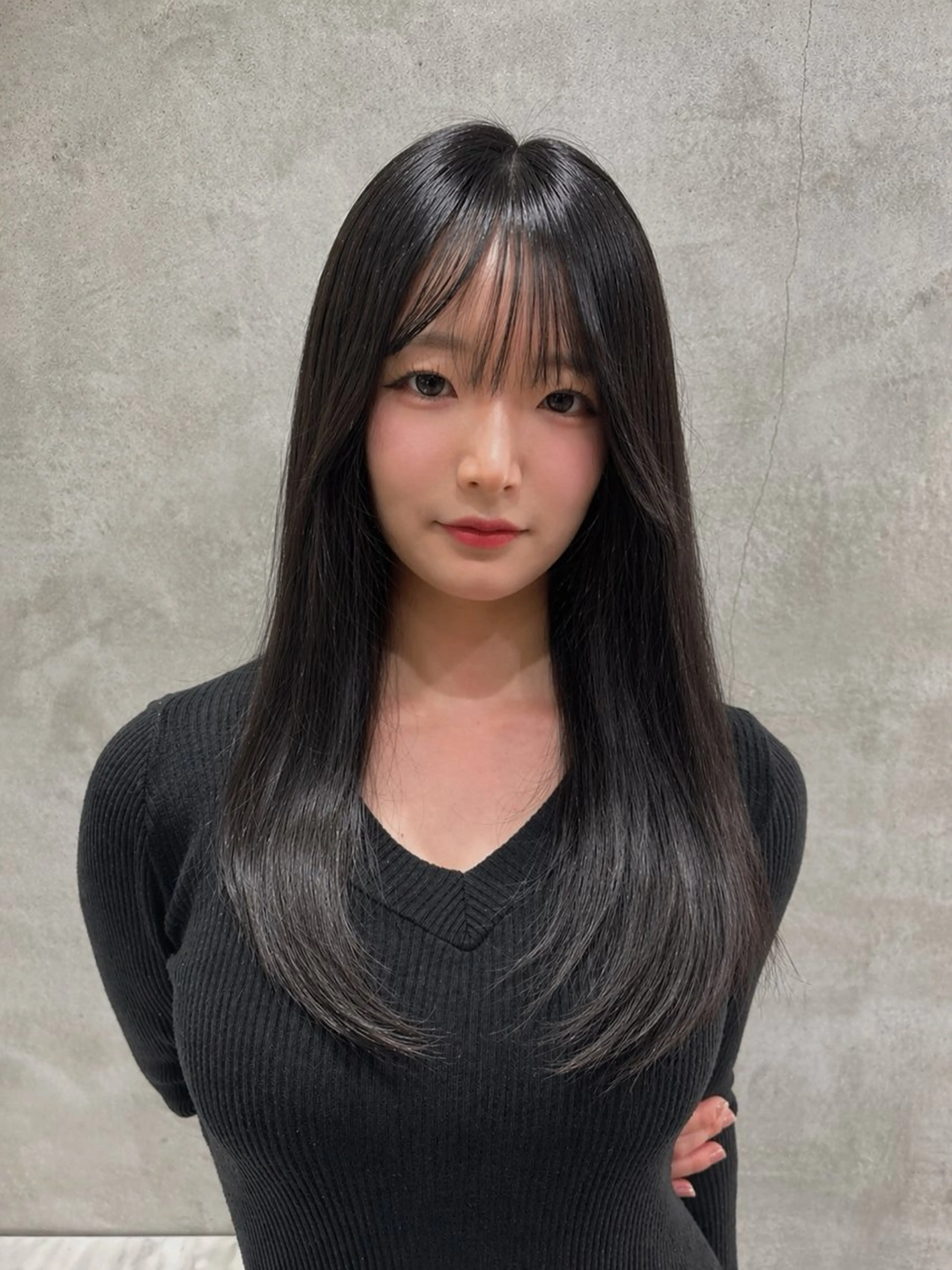 セミロング カラー 黒髪 ナチュラルブラック ヘアカラー トリートメント lond shige /重髙翔斗のヘアスタイル