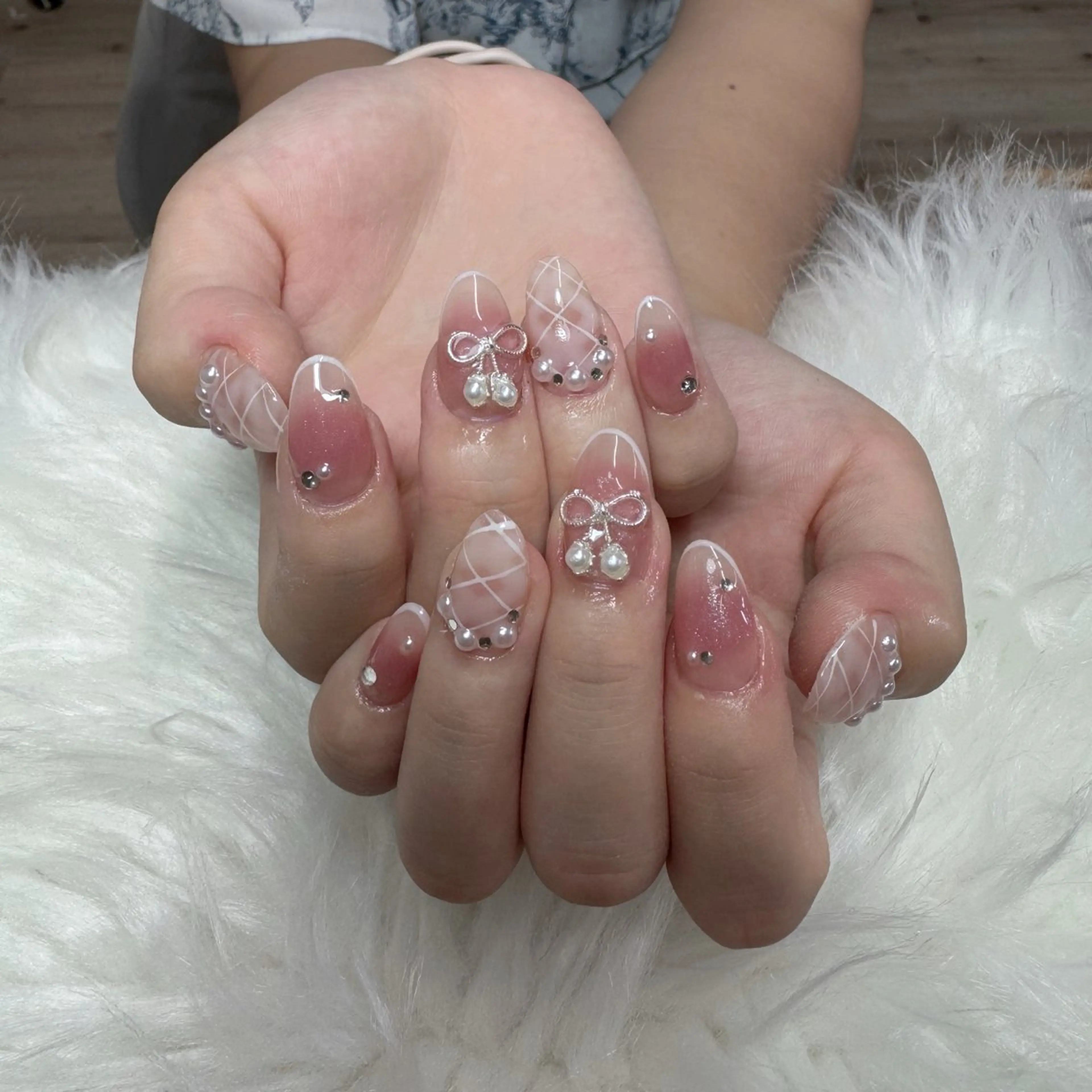 ネイル ハンドネイル 🎀nana🫧 ワンホンネイル🎀のネイルデザイン