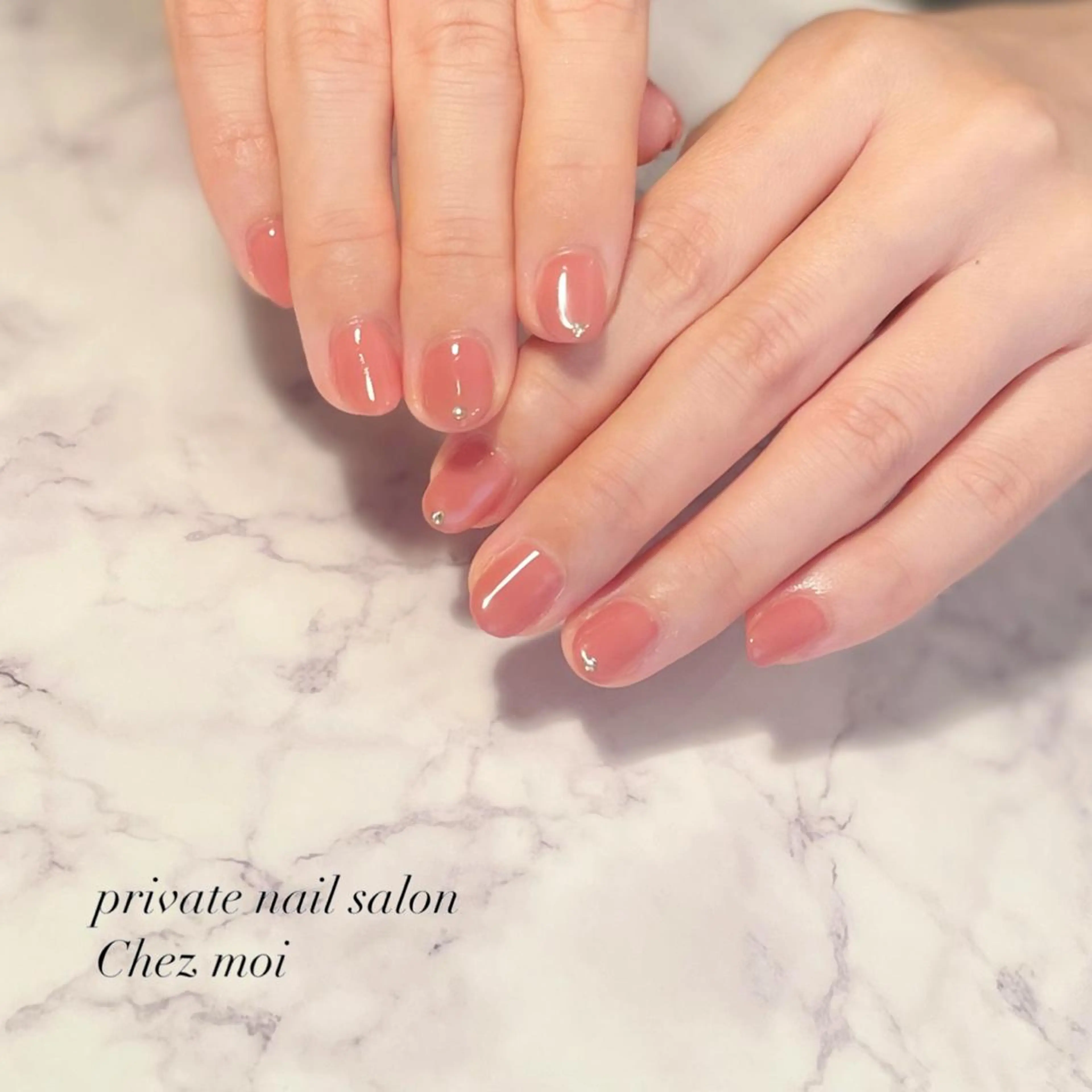 ネイル ワンカラーネイル KOMINE TOMOKOのネイルデザイン