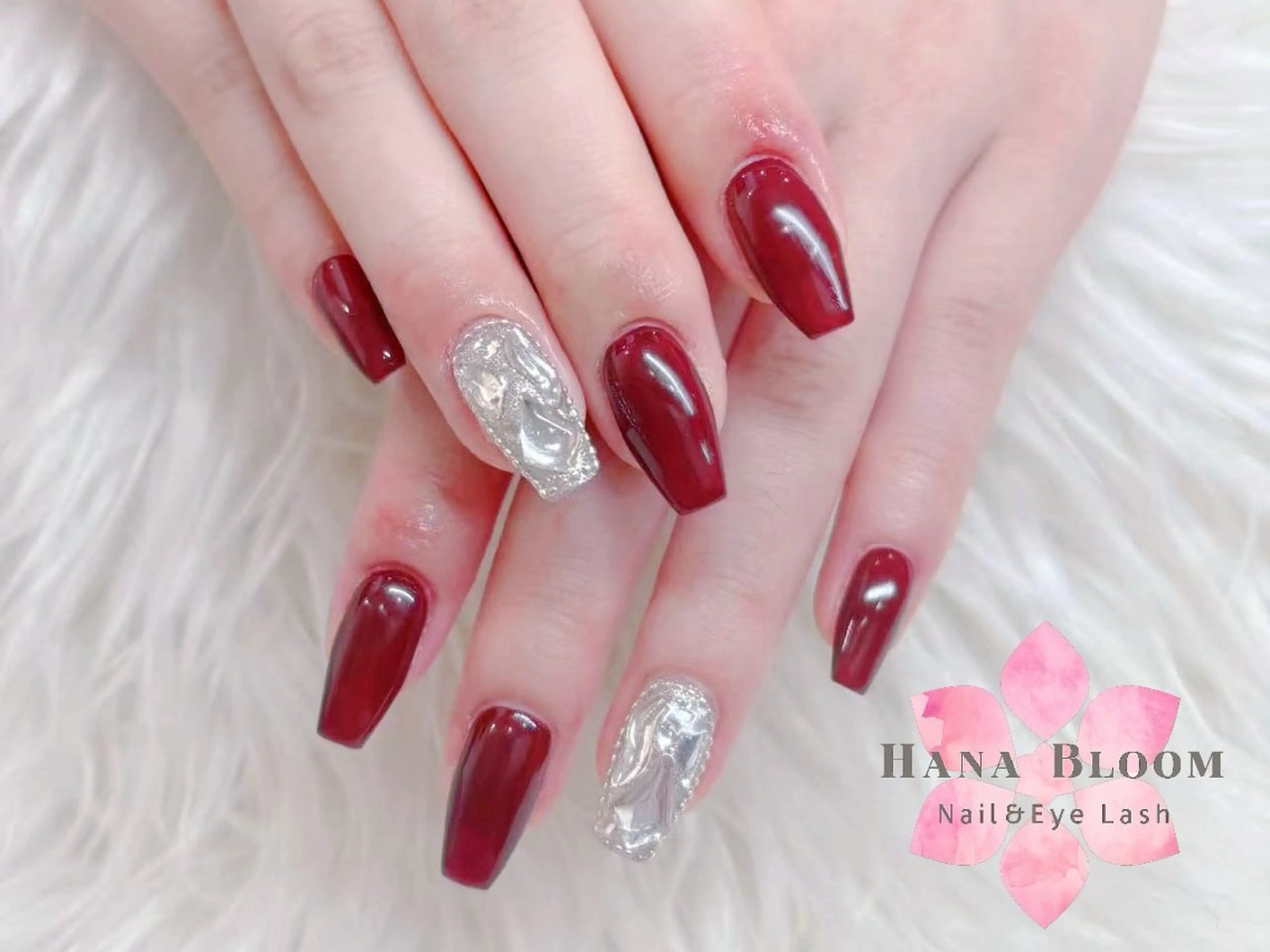 初回オフ無料⭐HAND or FOOT✨ハンドorフット✨ワンカラーorラメグラデーション+埋め尽くし2本付きの写真