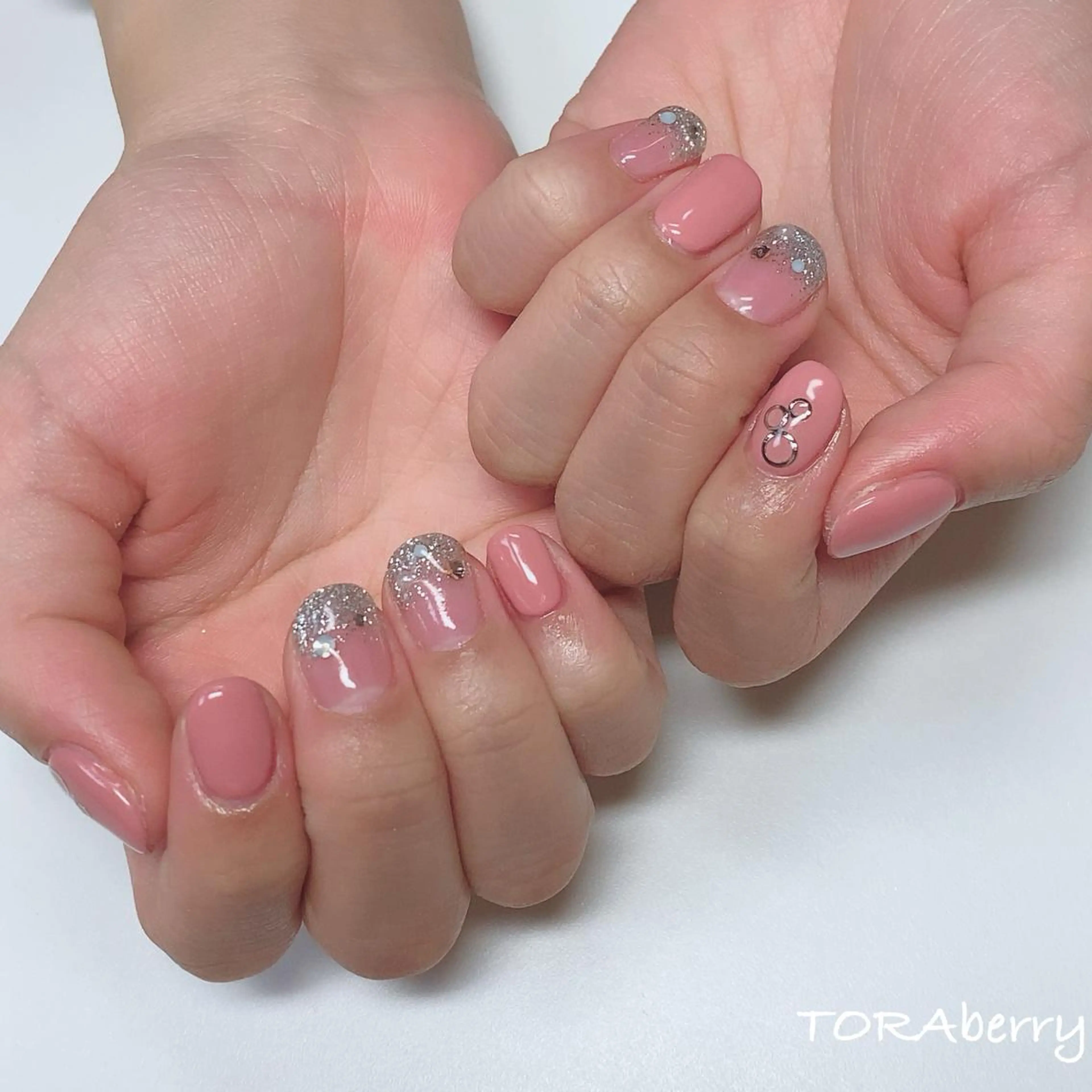 ネイル ネイリスト なつみのネイルデザイン