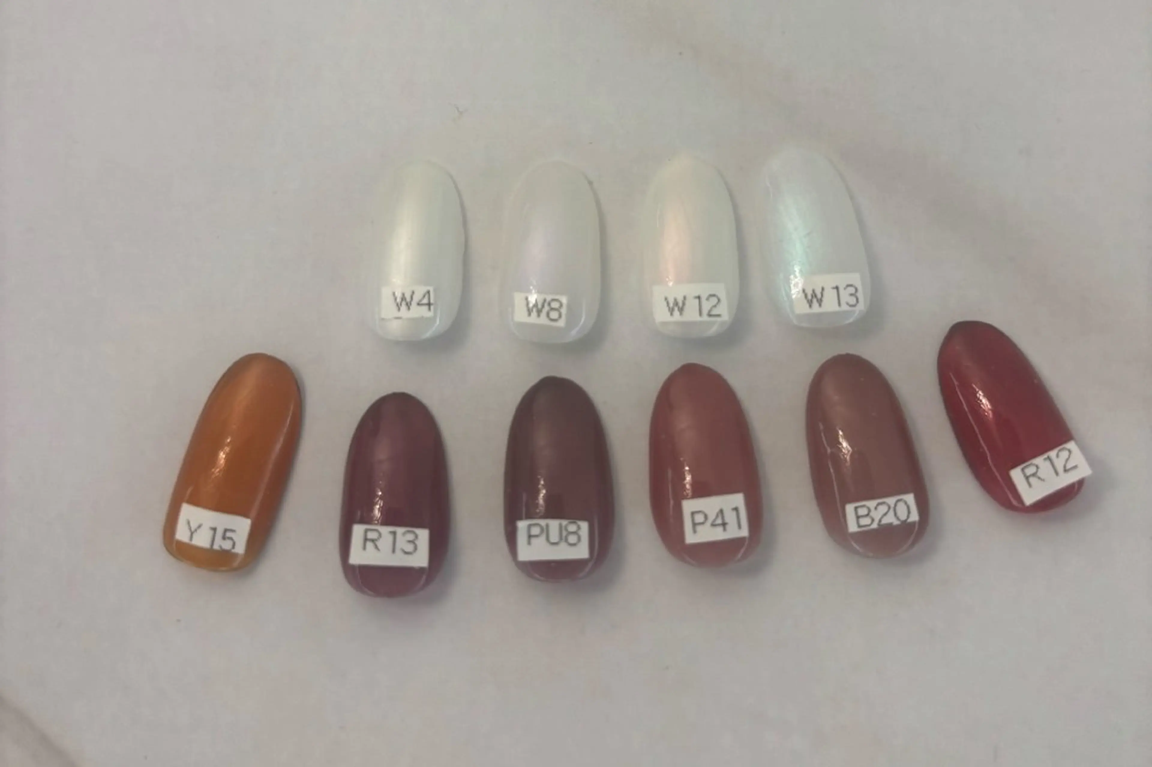 ネイル フットネイル LUCULIA  西本のネイルデザイン