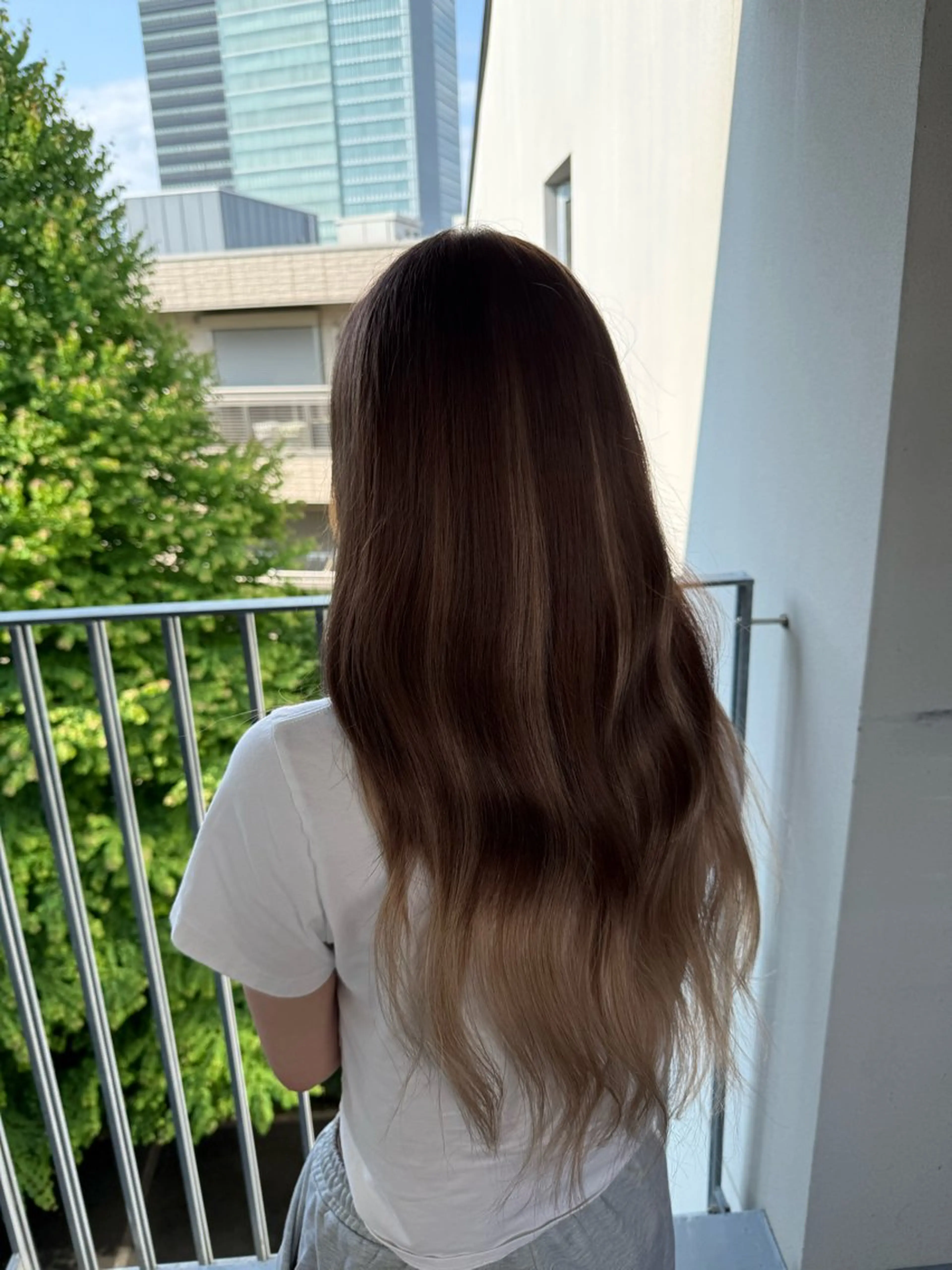 ロング カラー アッシュ バレイヤージュ ミストバング ブリーチ ブロンド エクステ ☁️かずき☁️青.紫 推し活カラー💫のヘアスタイル