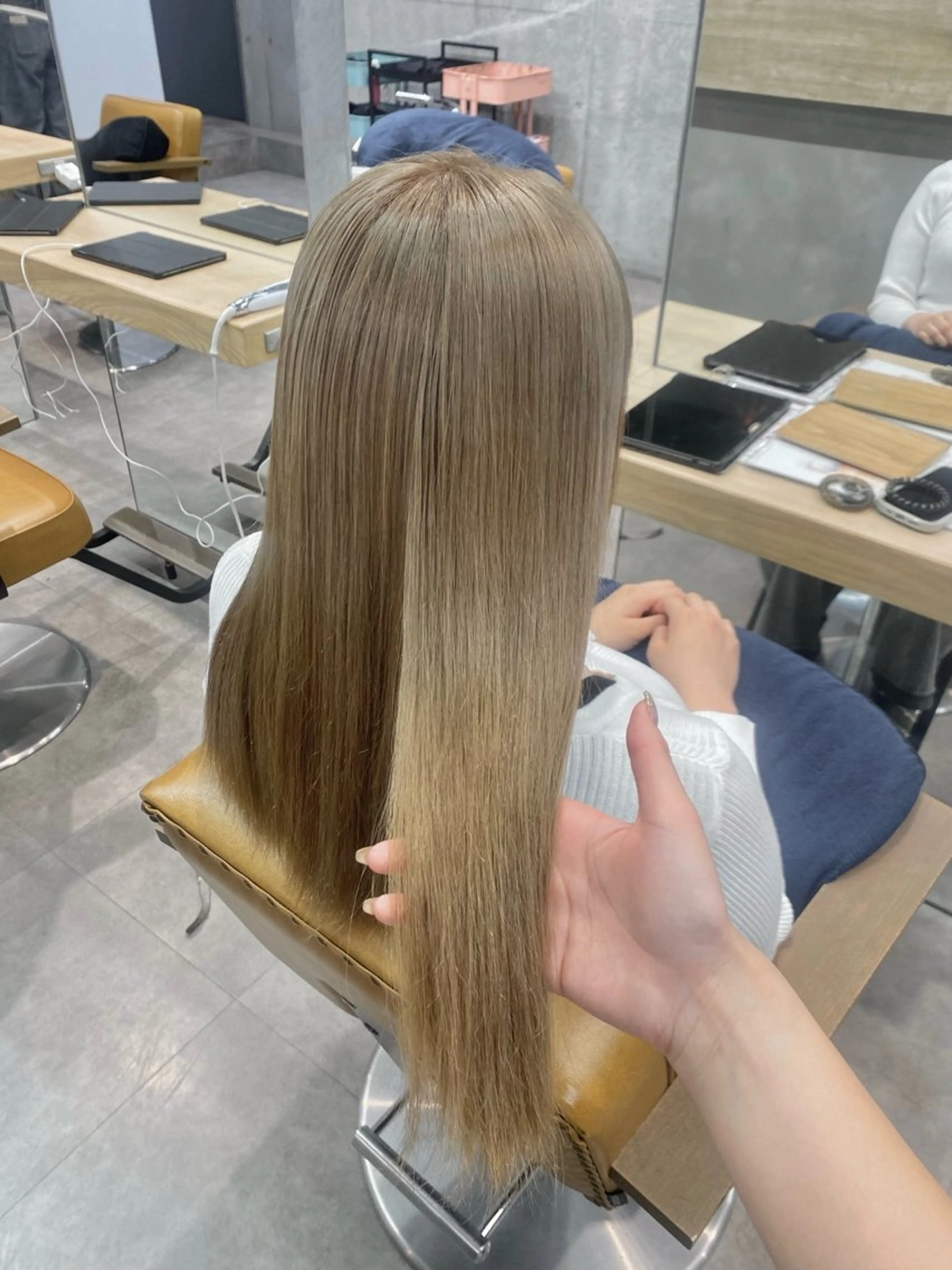 ロング ヘアカラー トリートメント kaho🧸 / 大人styleのヘアスタイル