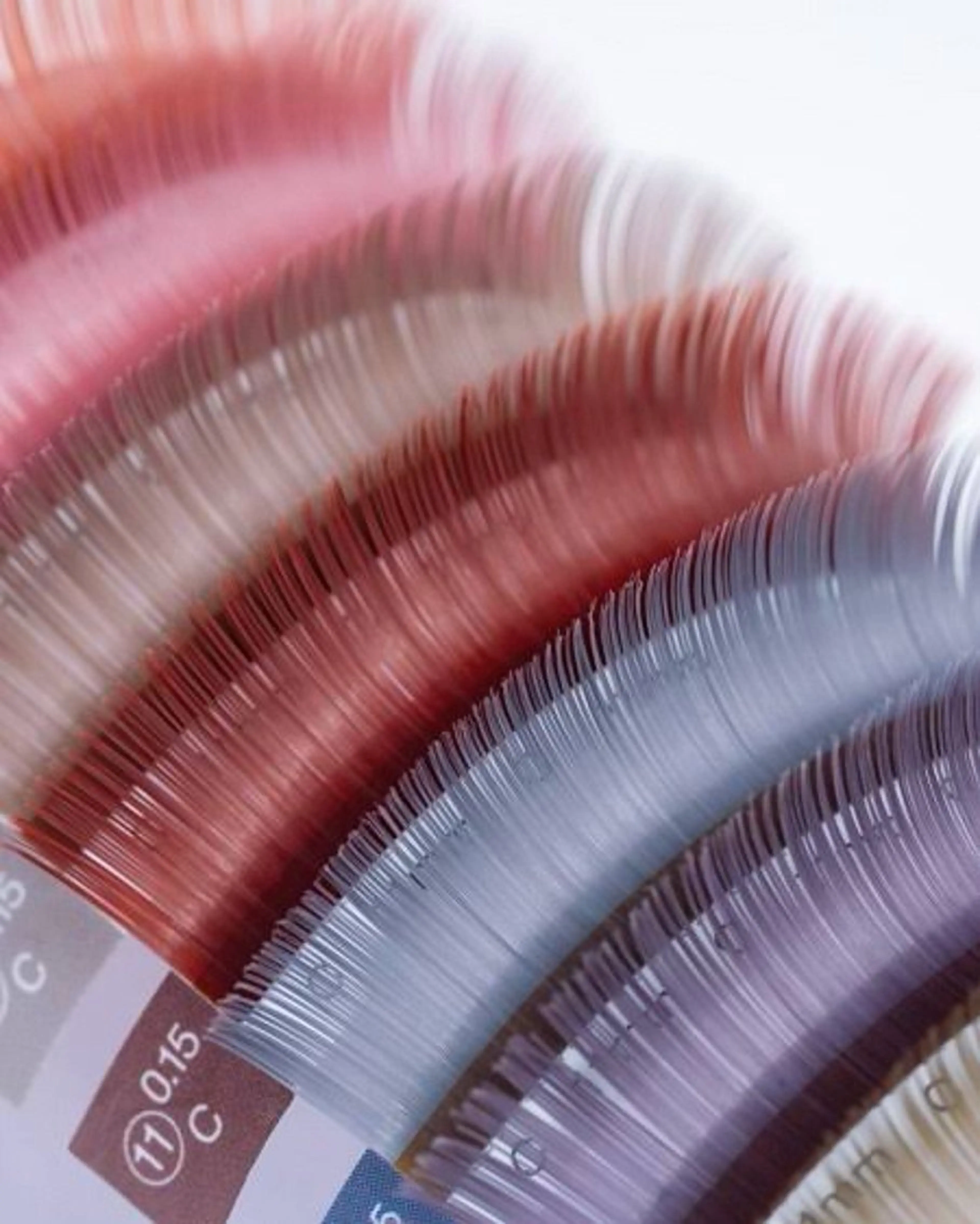 カラーマツエク🤍🩶💜💙🩵💛💚🩷❤️の写真