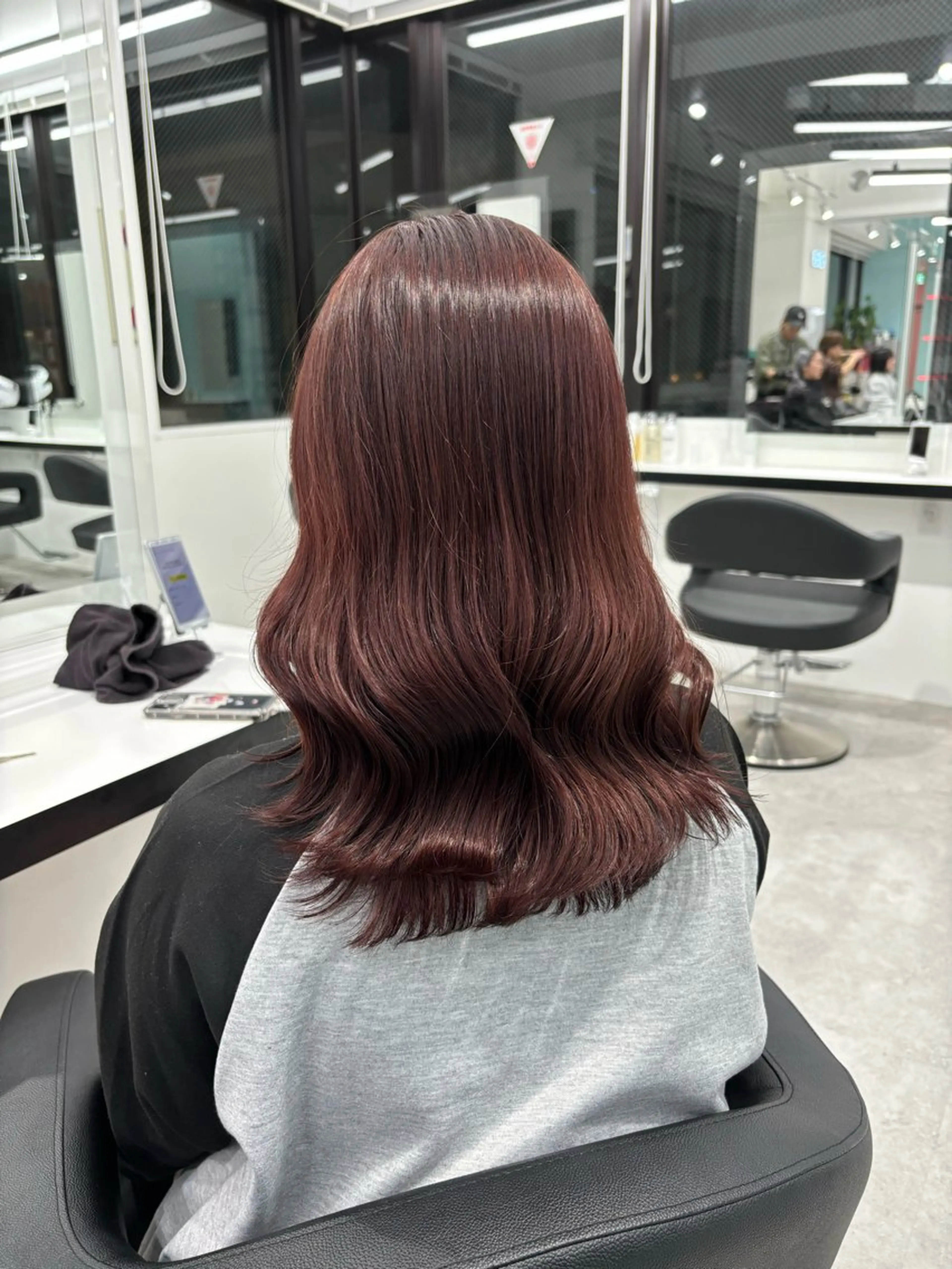 セミロング Wカラー/暖色/べ ージュりく©︎🐝のヘアスタイル