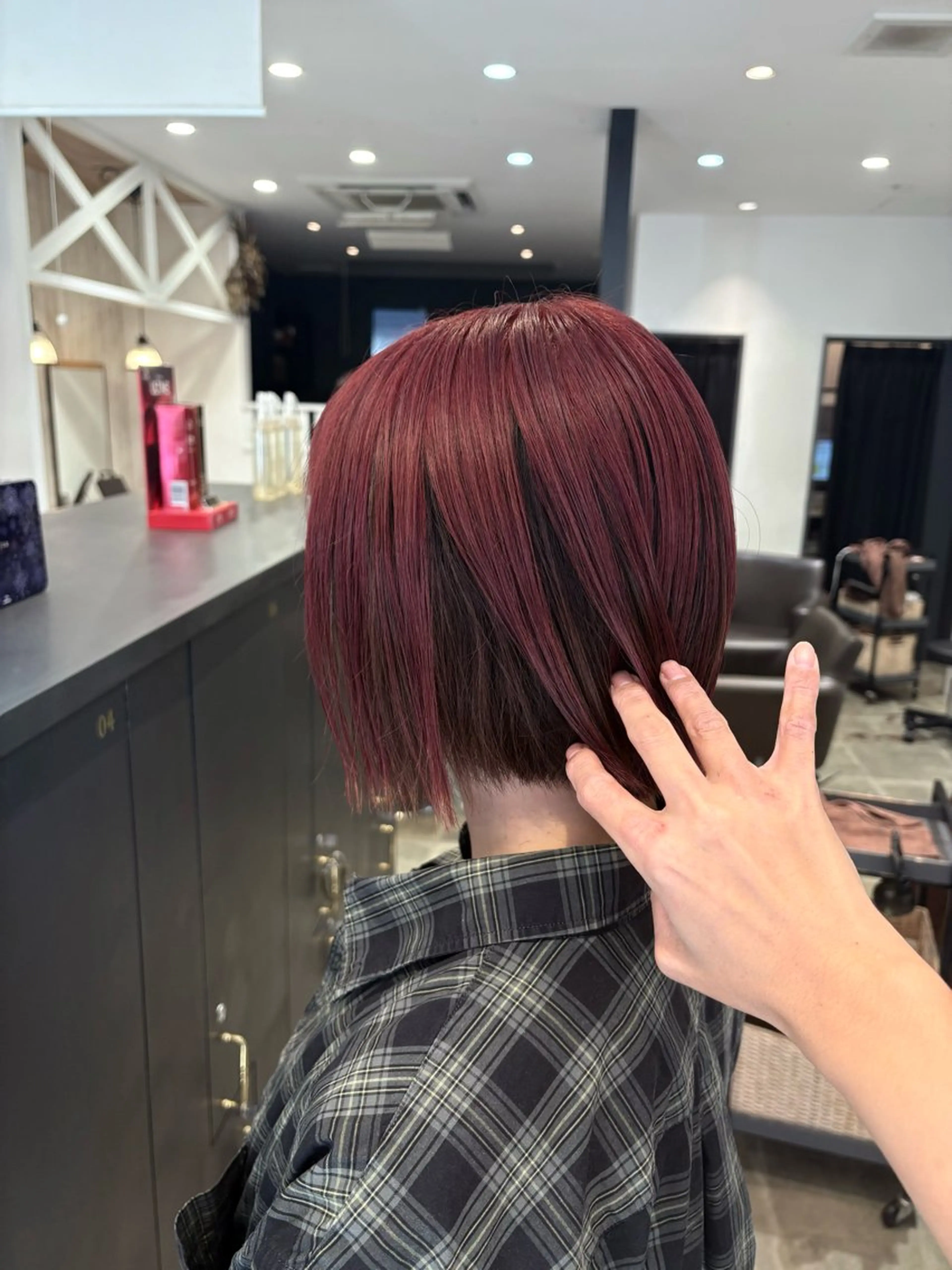 ショート 飯田 真季のヘアスタイル