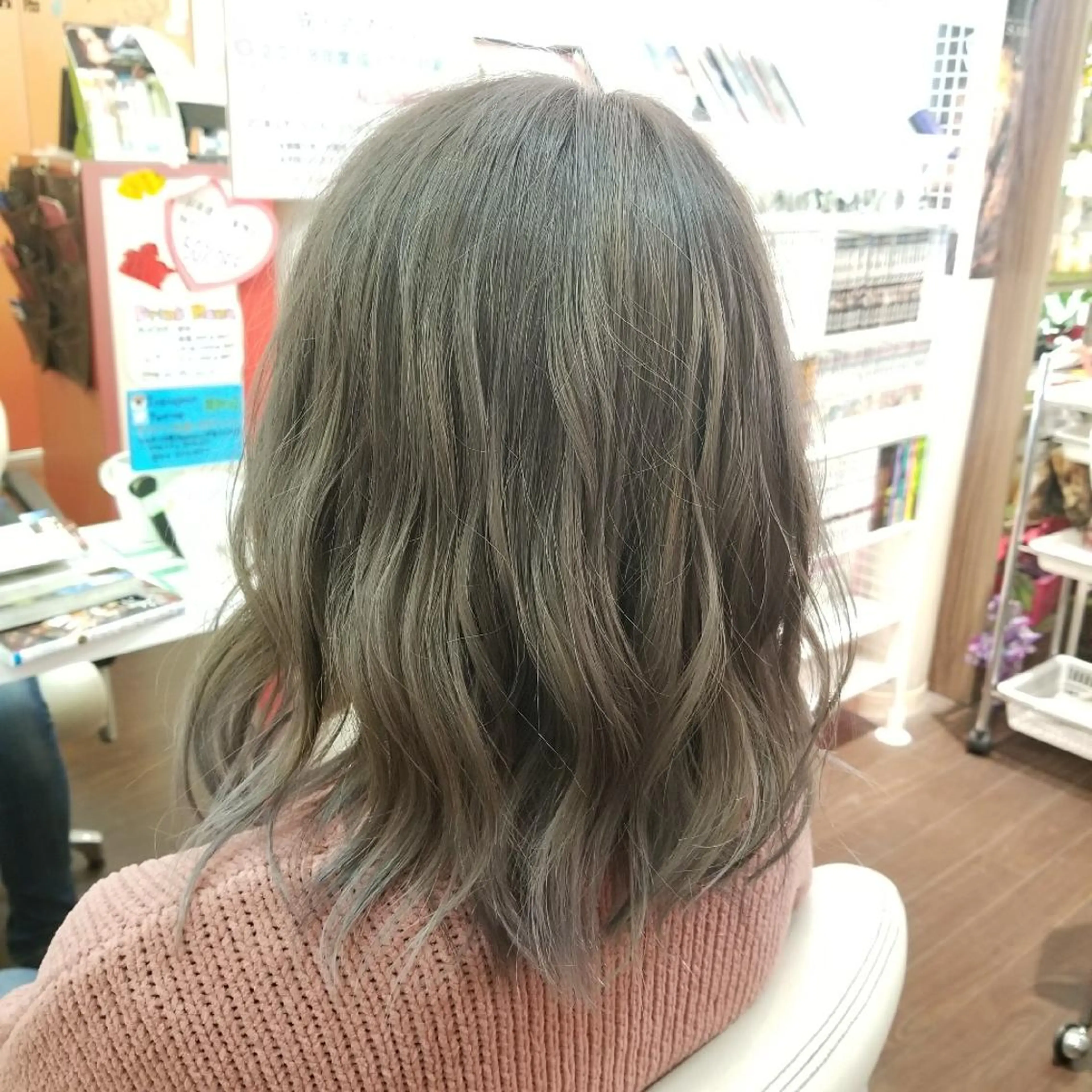 ミディアム カラー ヘアカラー 植田 /エクステ /ブリーチ/髪質改善のヘアスタイル