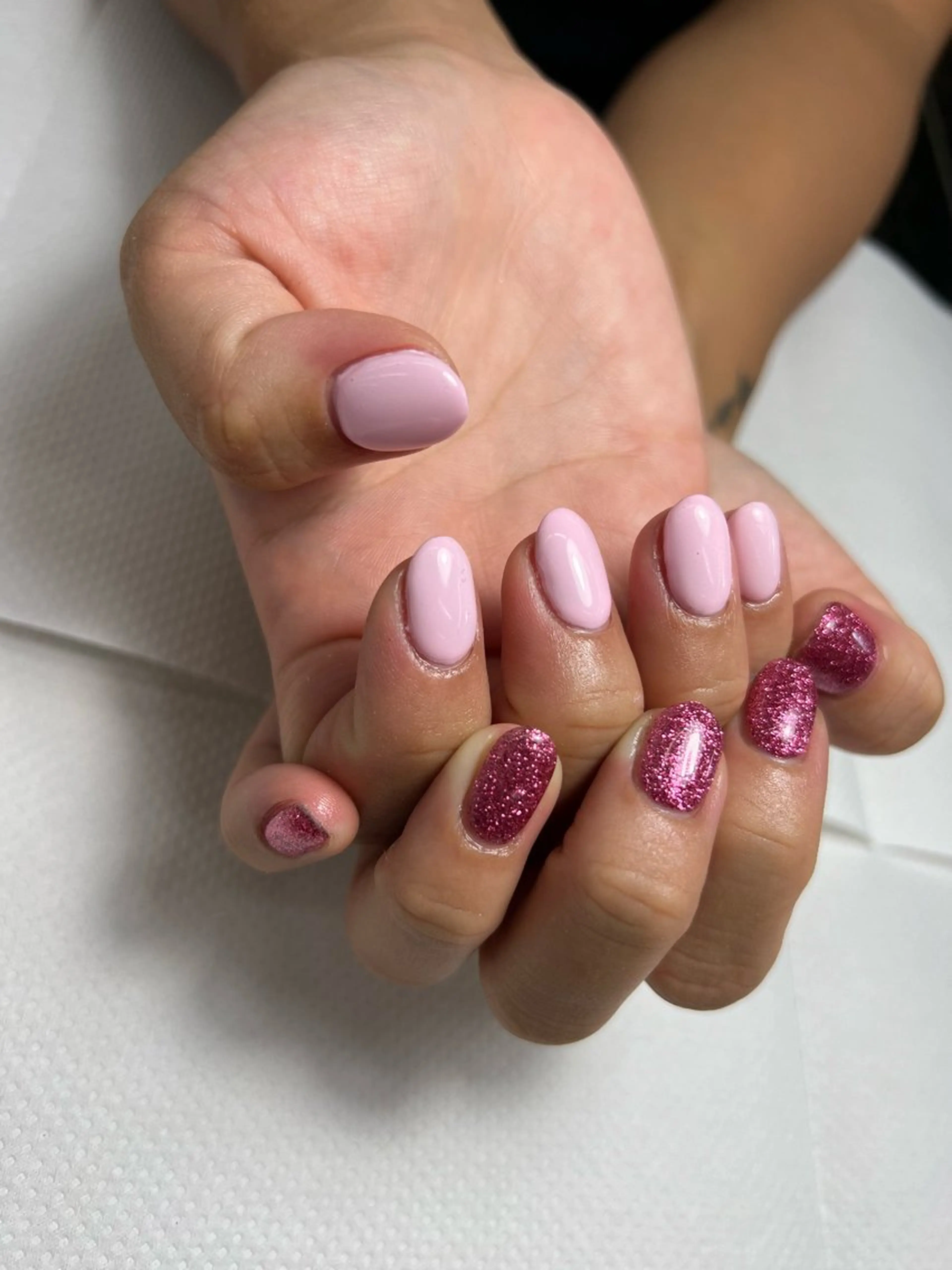 ネイル ラメ(グリッター) ワンカラーネイル 🌴kawamura Yukako🪼🩵のネイルデザイン