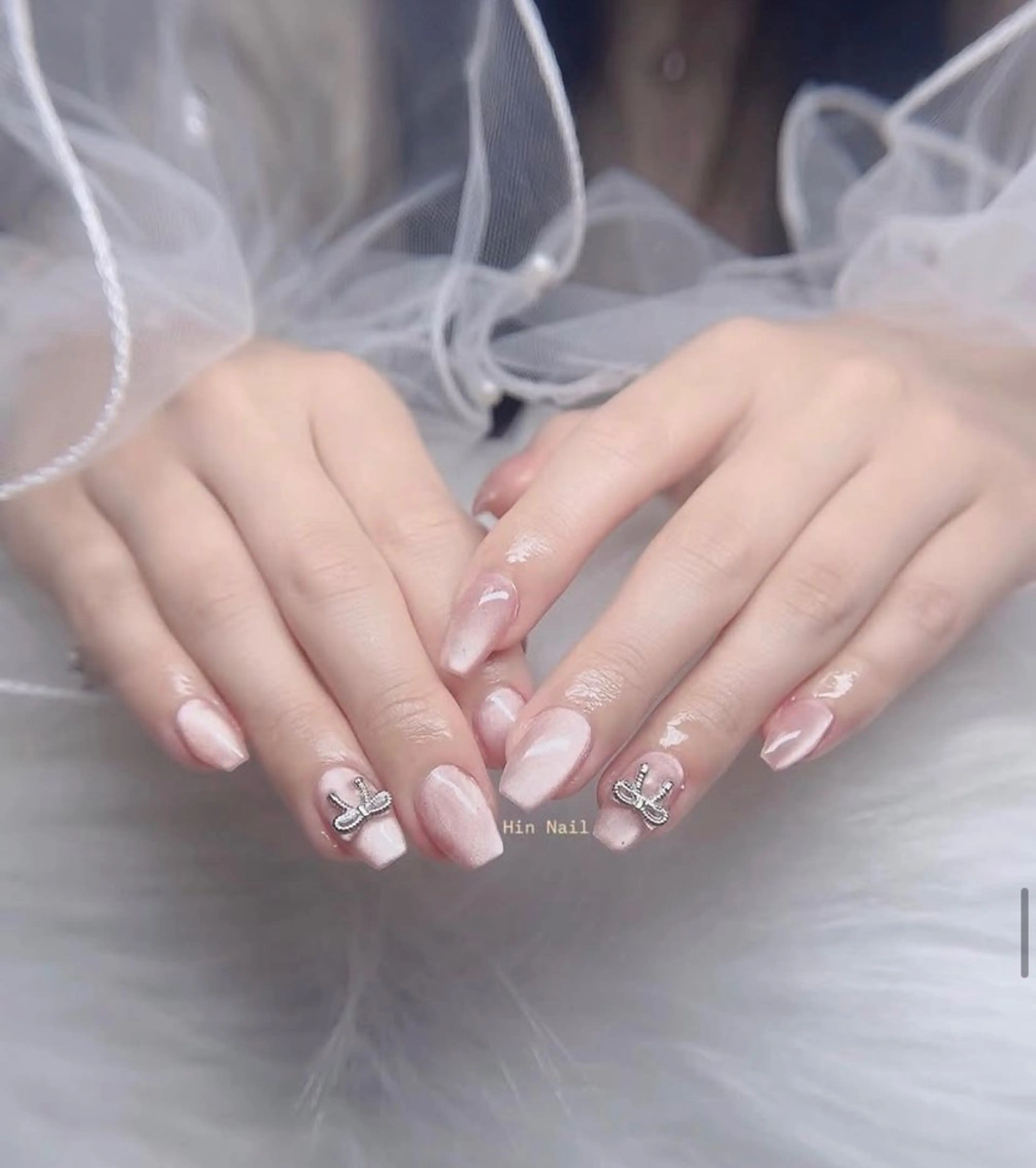 ネイル ハンドネイル Hin Nailsのネイルデザイン