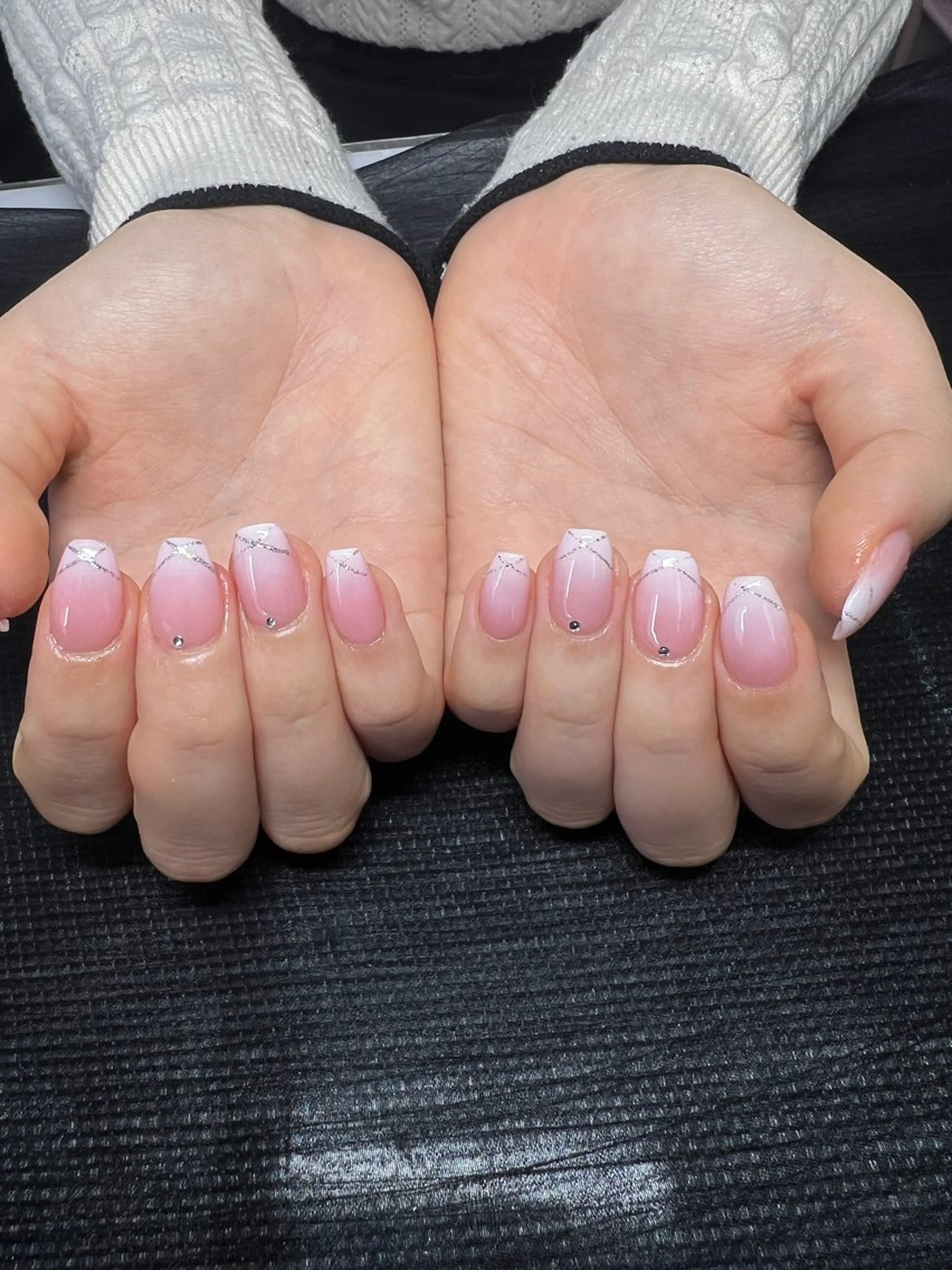 ネイル チークネイル フレンチネイル グラデーション 韓国ネイル マグネットネイル IRO NAIL MiAのネイルデザイン