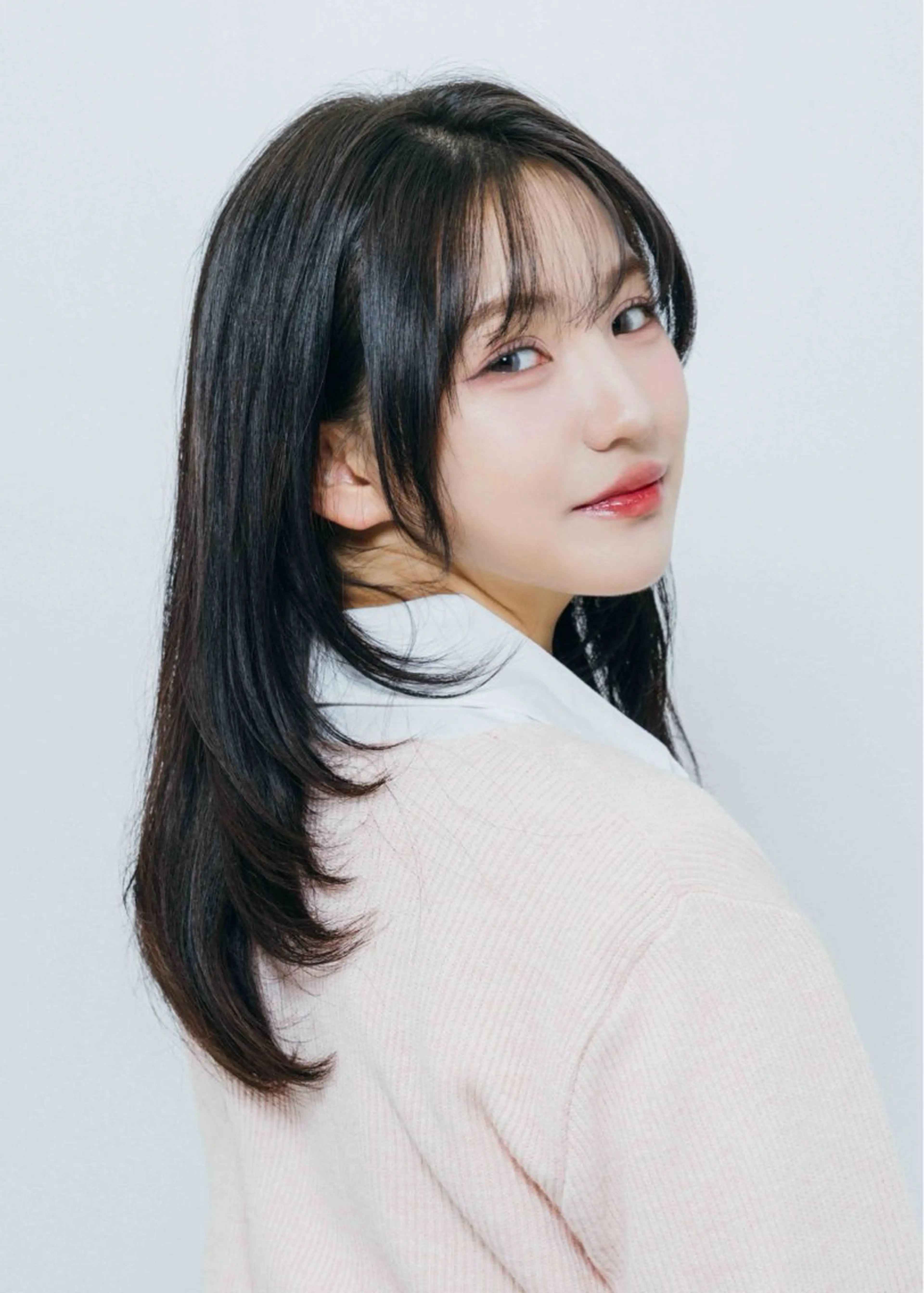 セミロング 韓国風ヘア レイヤーカット Roi渋谷所属・YUTO 韓国美容師 레이어드컷,단발のヘアスタイル