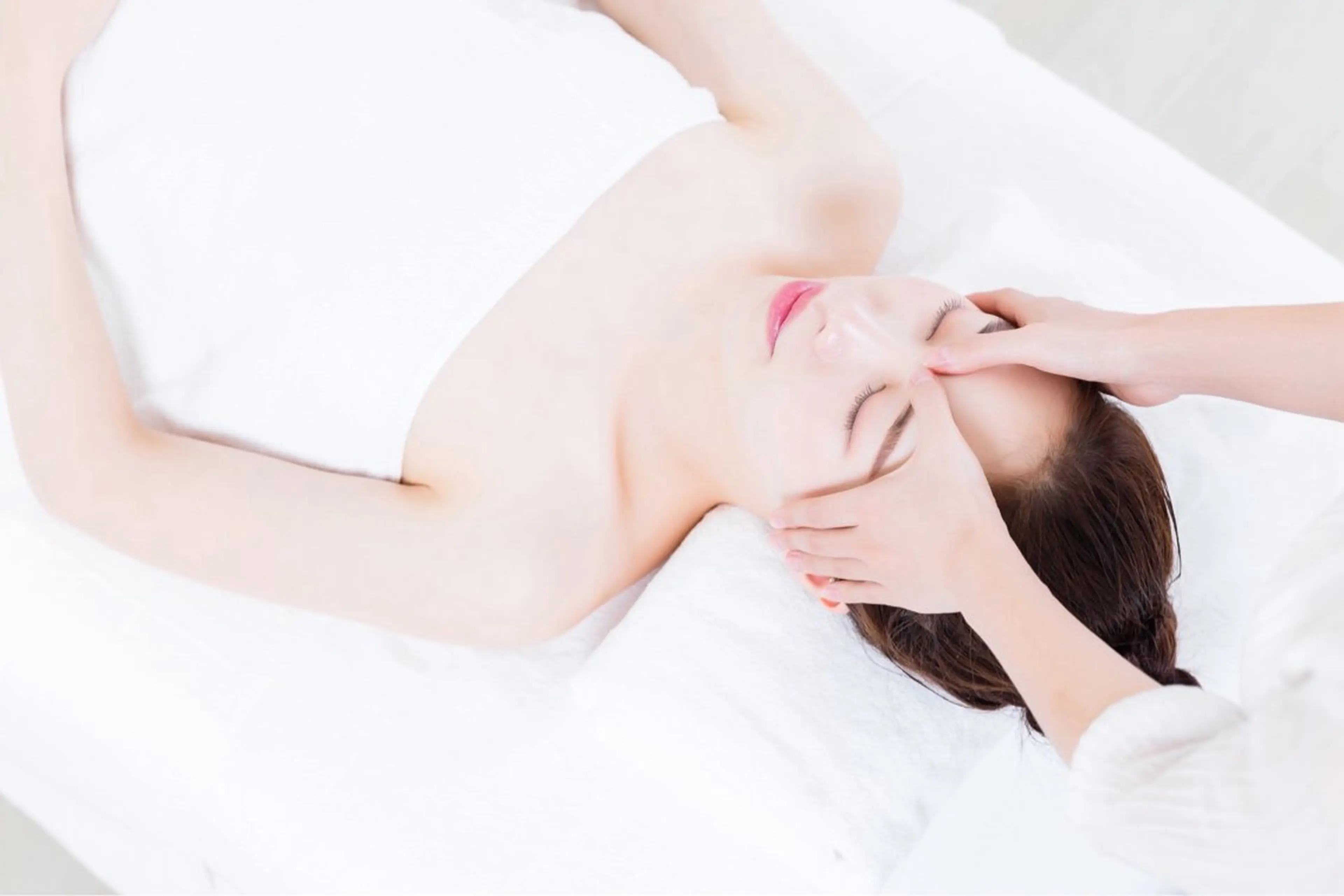 ショート 痩身 アロマ 小顔 本郷三丁目駅前店のエステ・リラクイメージ