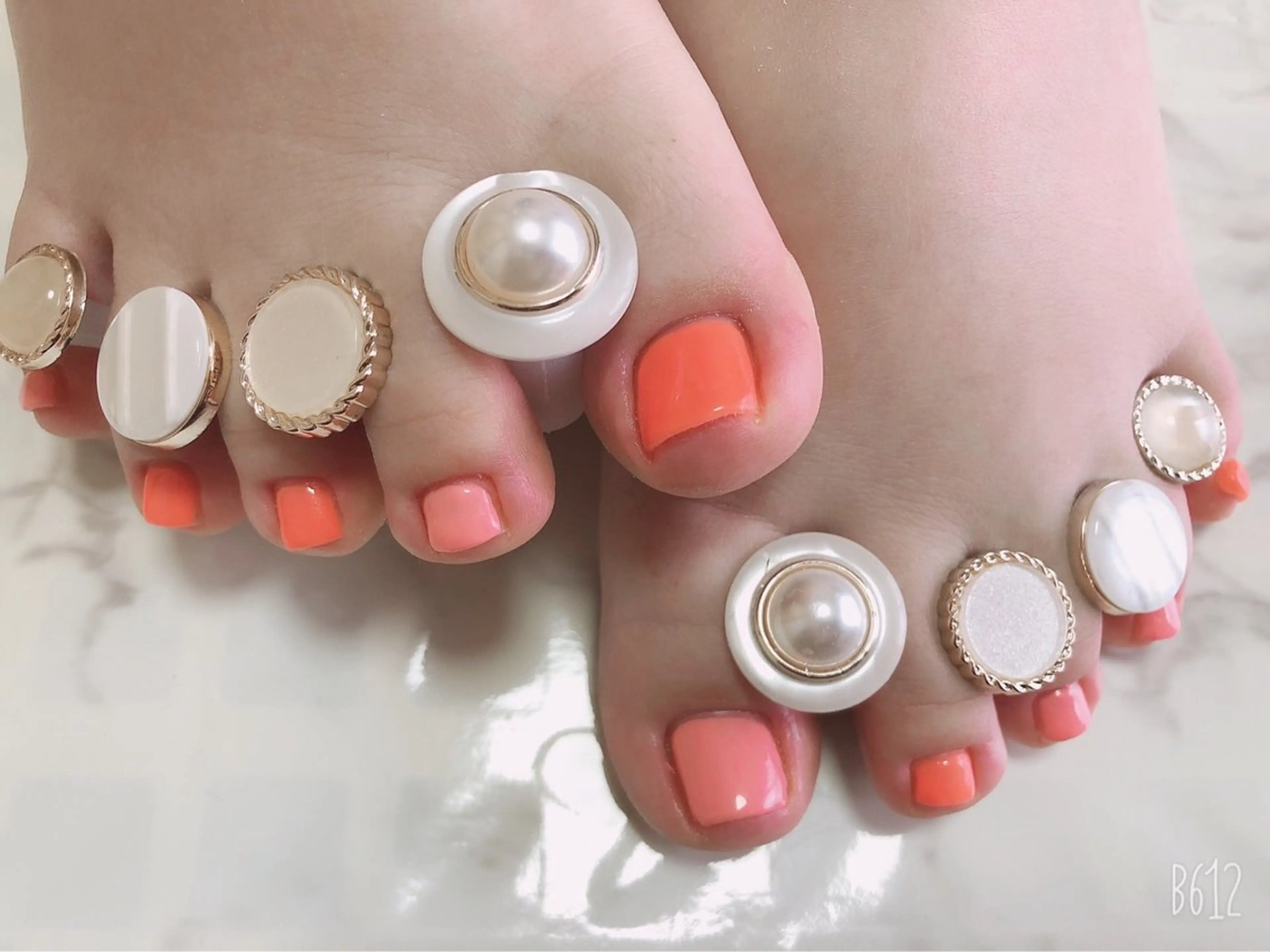 ネイル フットネイル ワンカラーネイル 前田 りかのネイルデザイン