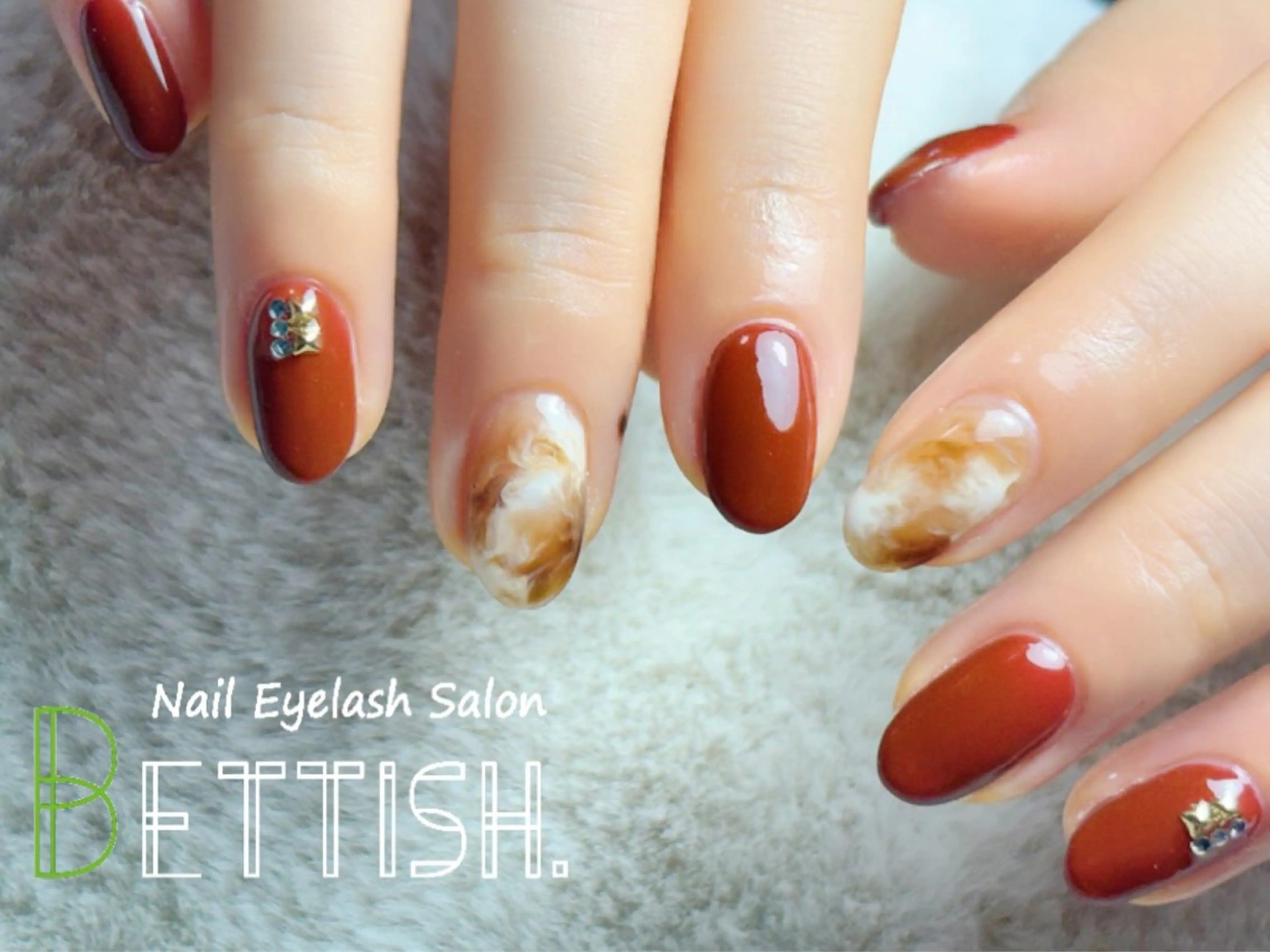 ネイル AMI 🤍のネイルデザイン