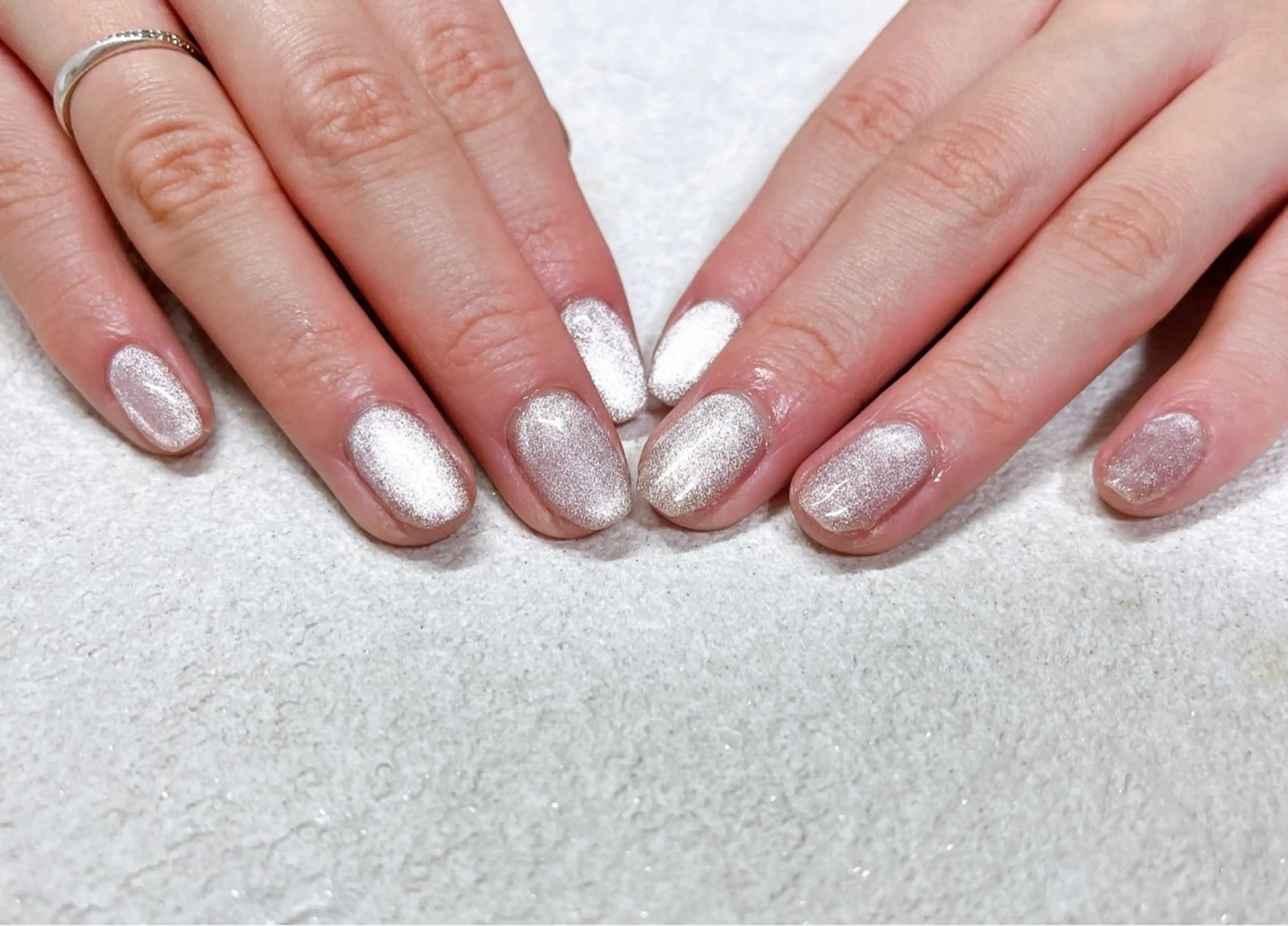 ネイル オーロラネイル フットネイル フレンチネイル ジェルネイル 韓国ネイル ハンドネイル mogunail &blowのネイルデザイン