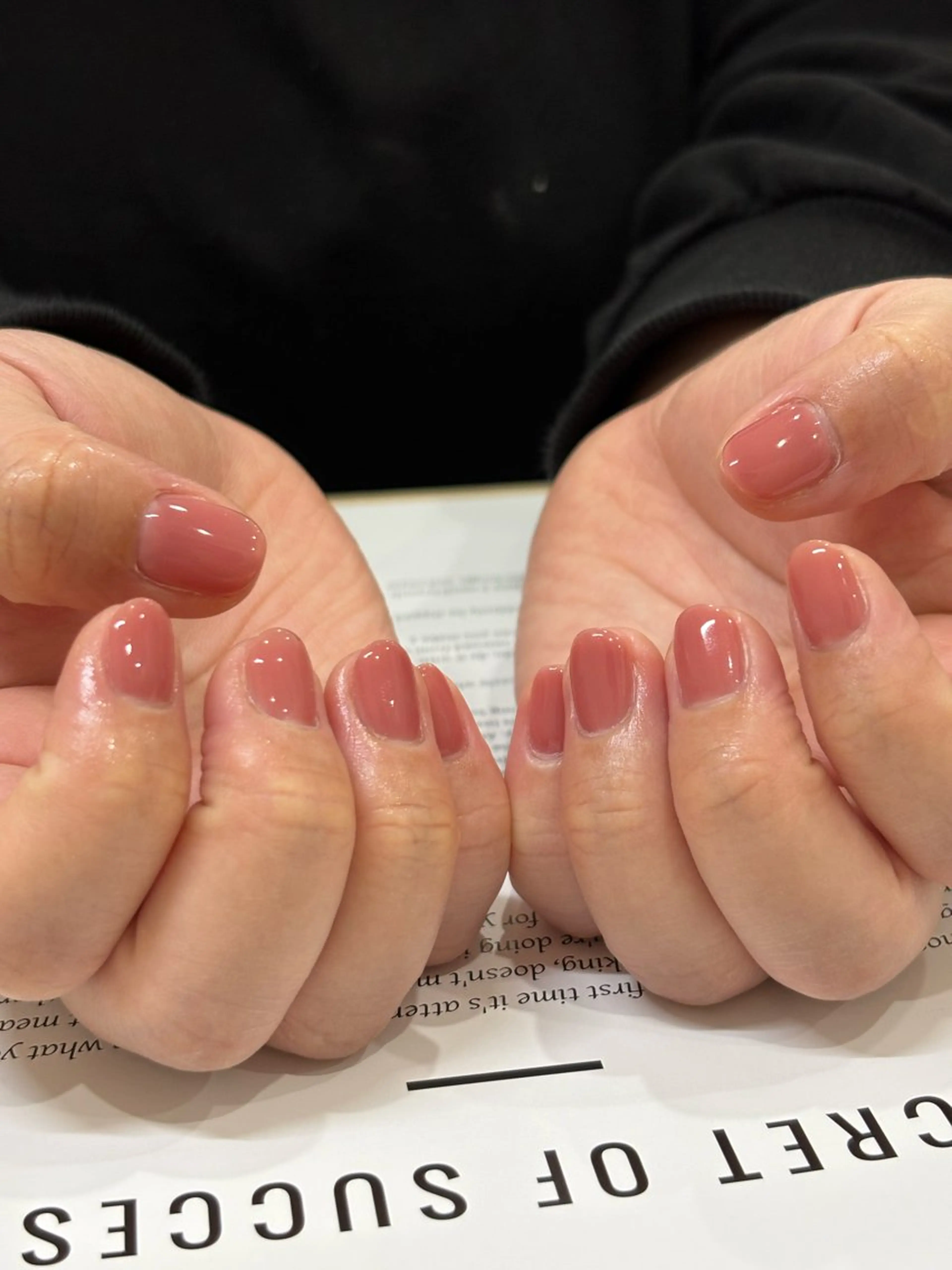 ネイル ワンカラーネイル ハンドネイル HARUNOKA kotoneのネイルデザイン