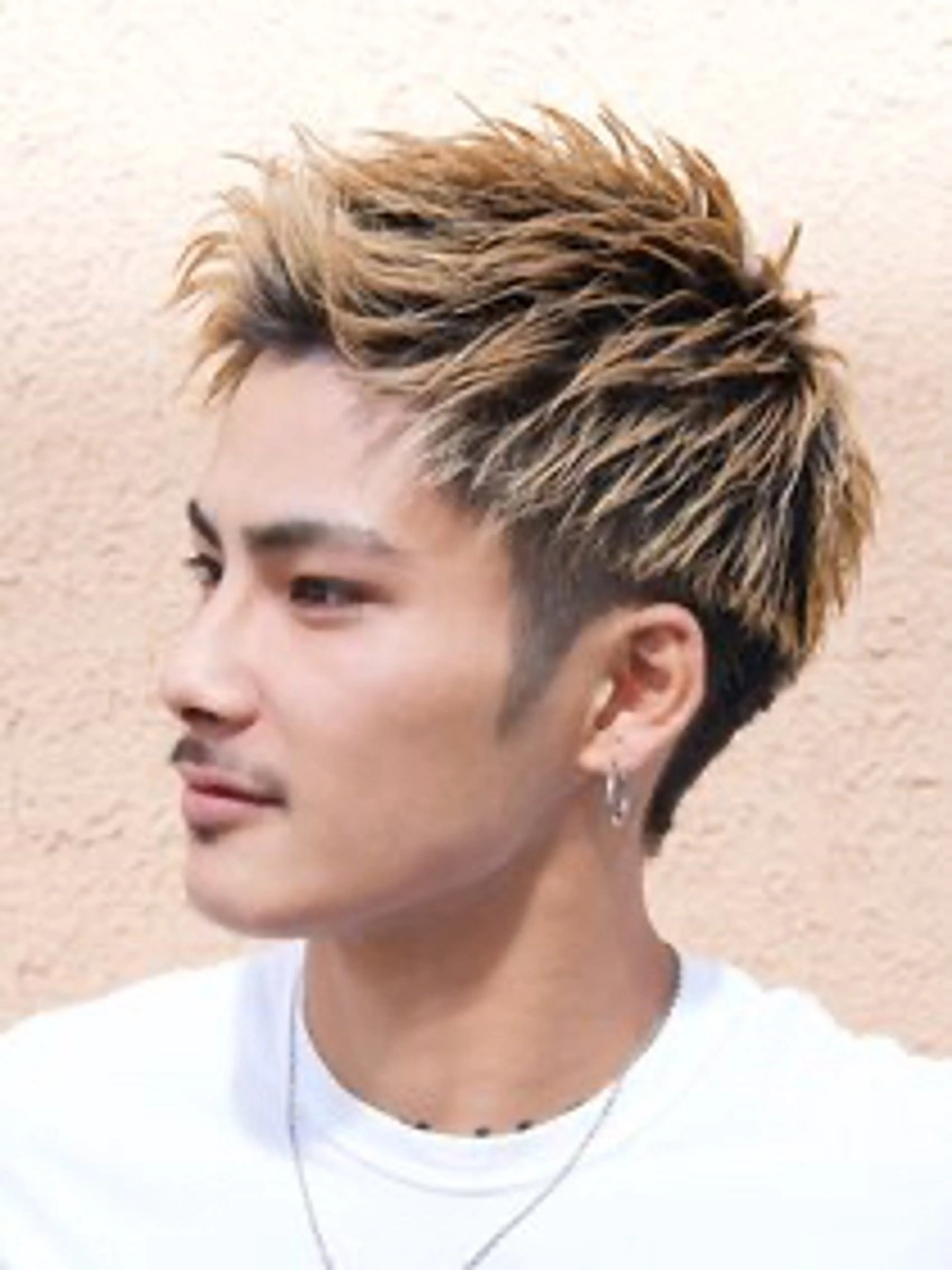 カラー メンズ 日置 結人のヘアスタイル