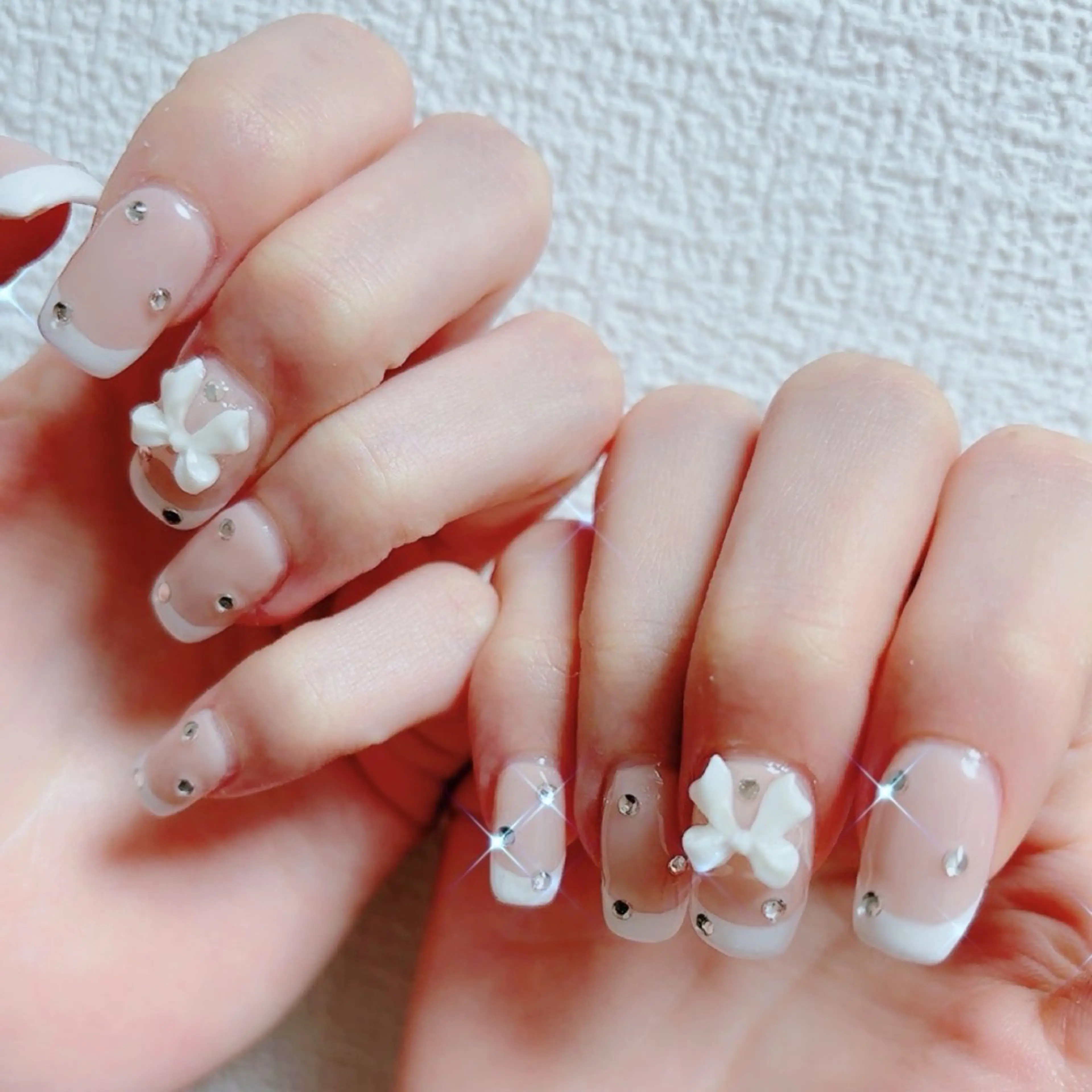 ネイル フレンチネイル リボン nail salon kuu_caのネイルデザイン