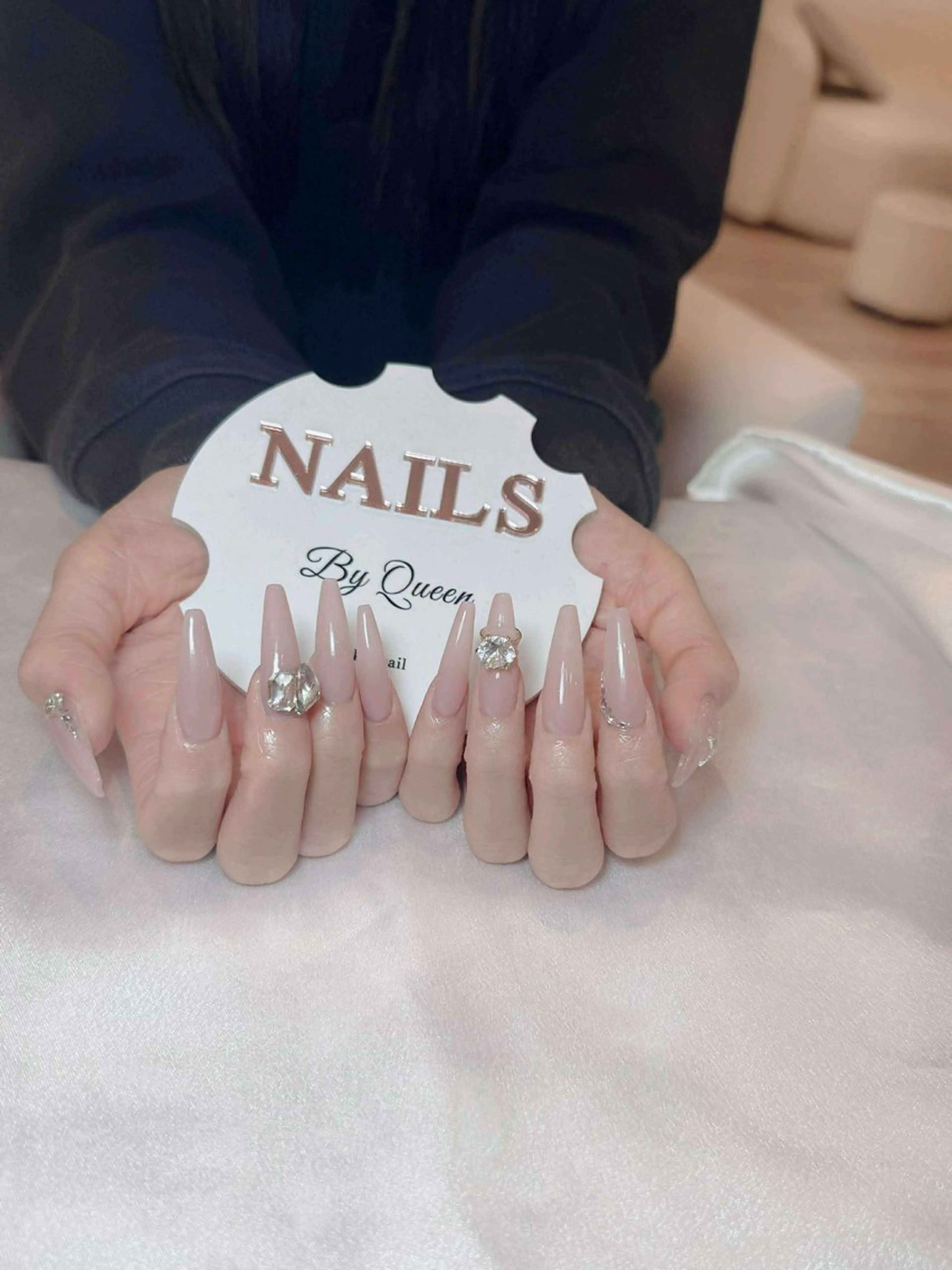 ネイル ジェルネイル ネイルチップ Queen Nail Salonのネイルデザイン