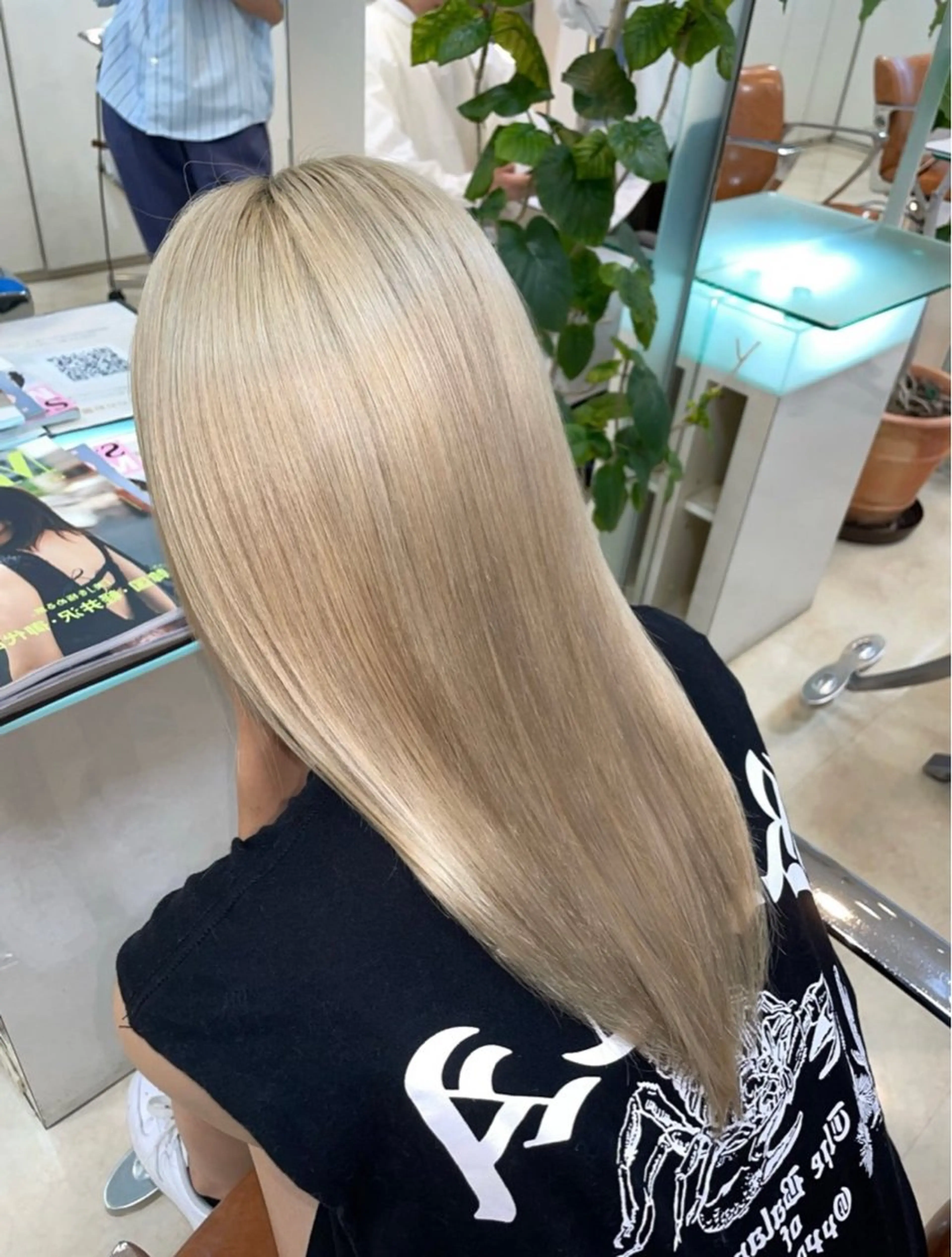 セミロング カラー chic channel伊藤のヘアスタイル