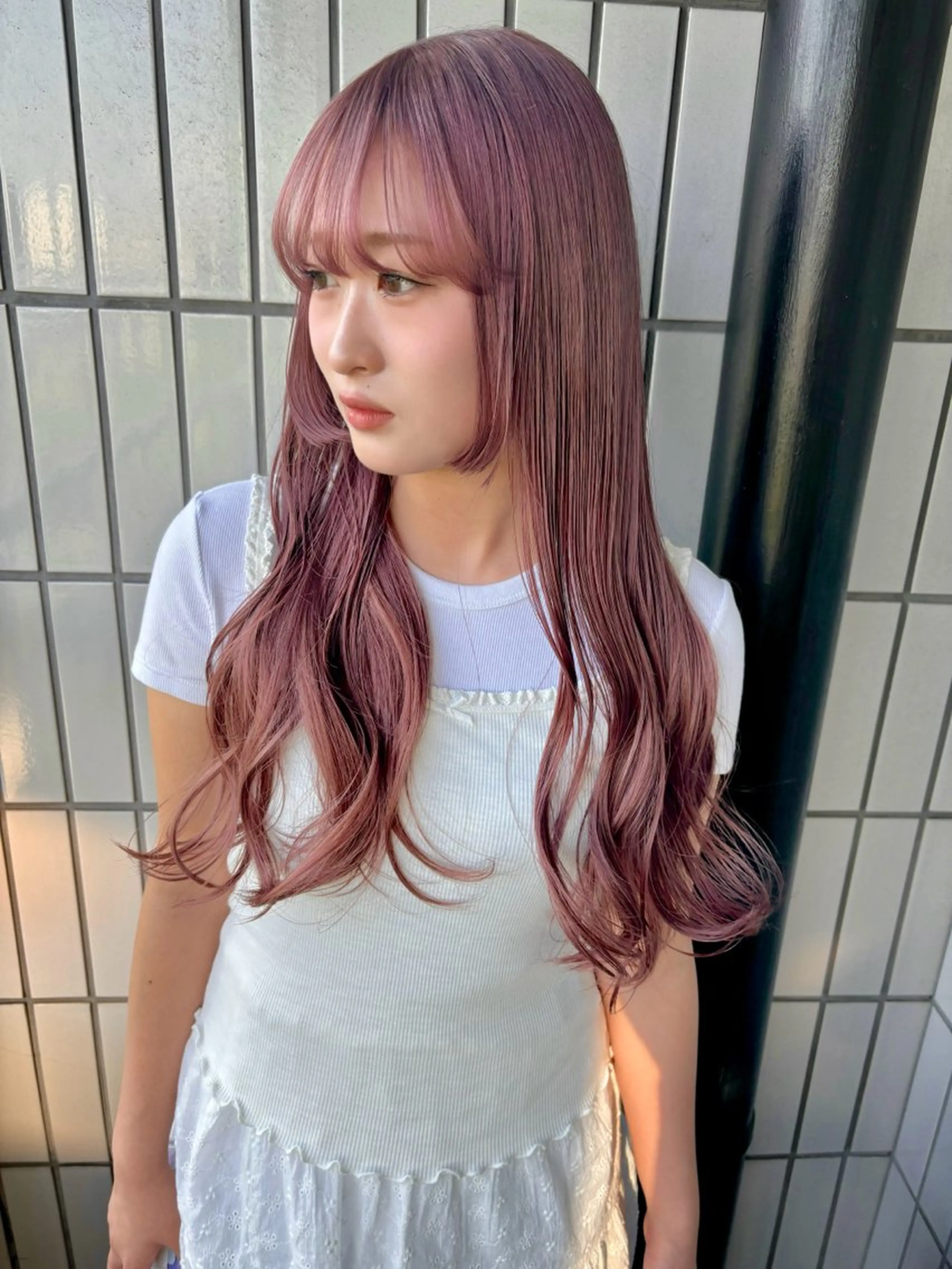 ロング カラー ベージュカラー ブリーチ ケアブリーチ ラベンダーカラー ピンクカラー ヘアカラー トリートメント 暖色カラー🍒 ケアブリーチ/akiのヘアスタイル