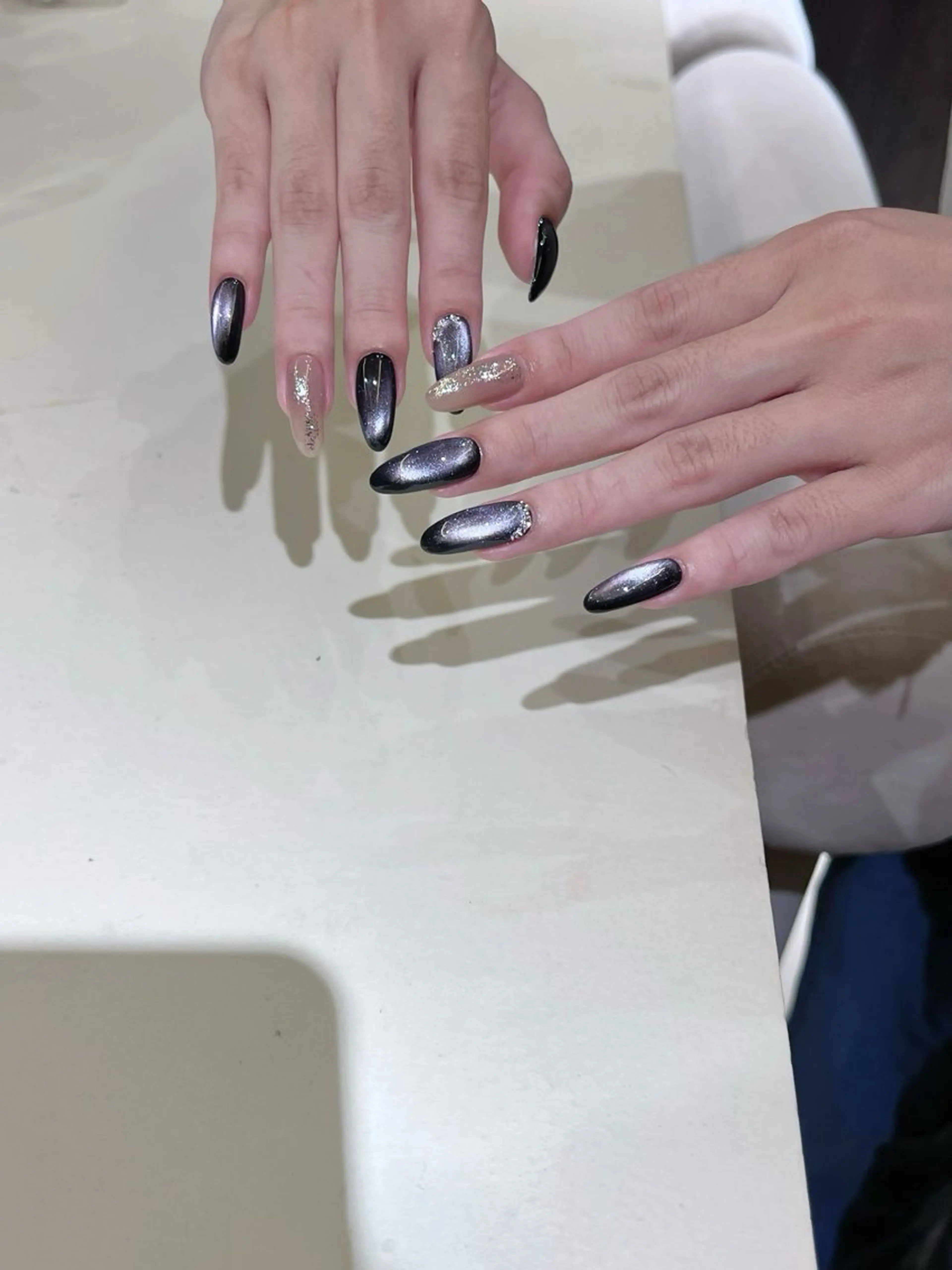 ネイル ゴールド ラメ(グリッター) マグネットネイル シルバー SUI Nail Roomのネイルデザイン