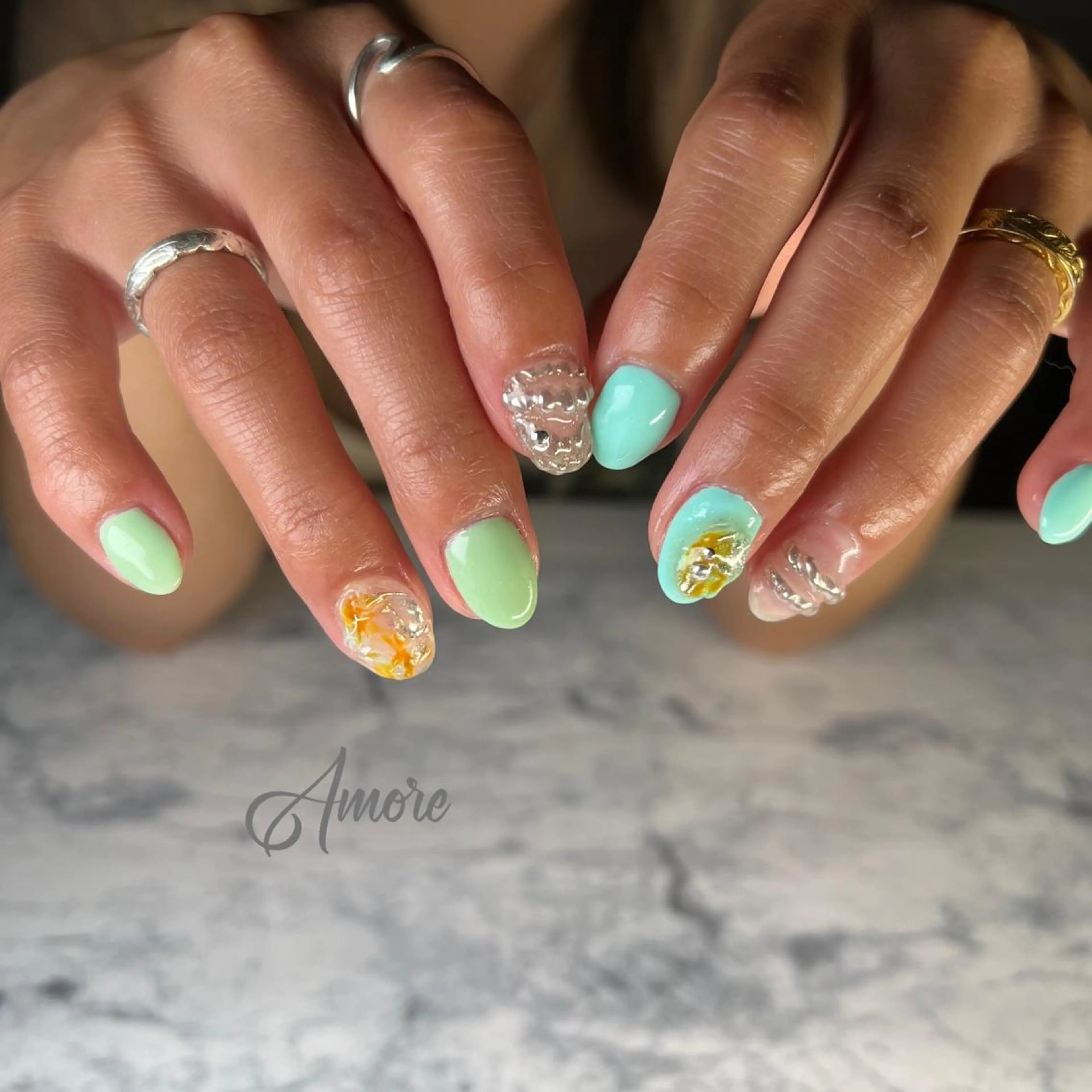 ネイル ジェルネイル 氷ネイル・うるうるネイル マグネットネイル ミラーネイル ニュアンスネイル You kyehwaのネイルデザイン