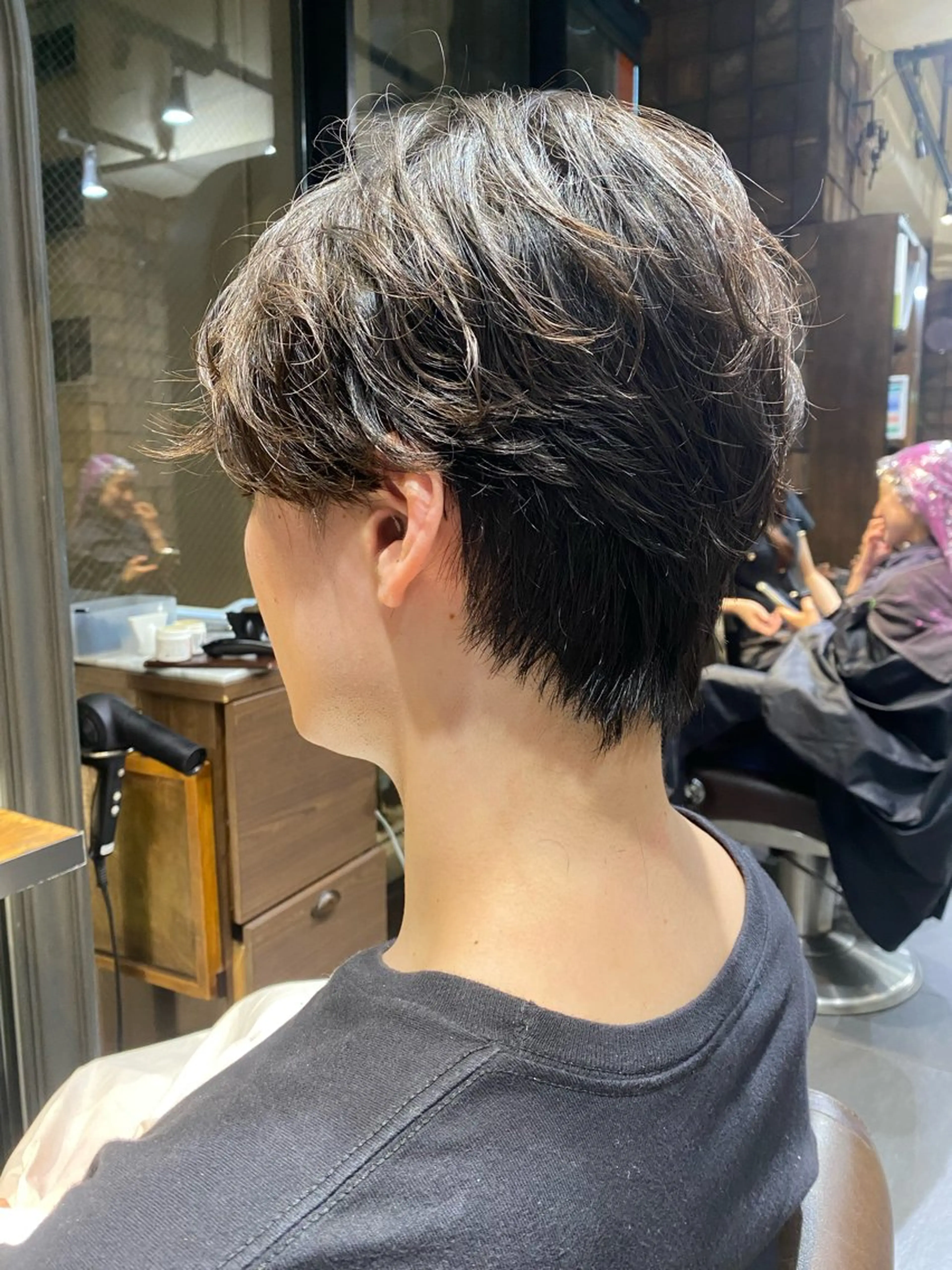 ショート パーマ メンズ センターパート カルマパーマ メンズパーマ 韓国ヘア/ハイトーン /髪質改善/ウチダのヘアスタイル