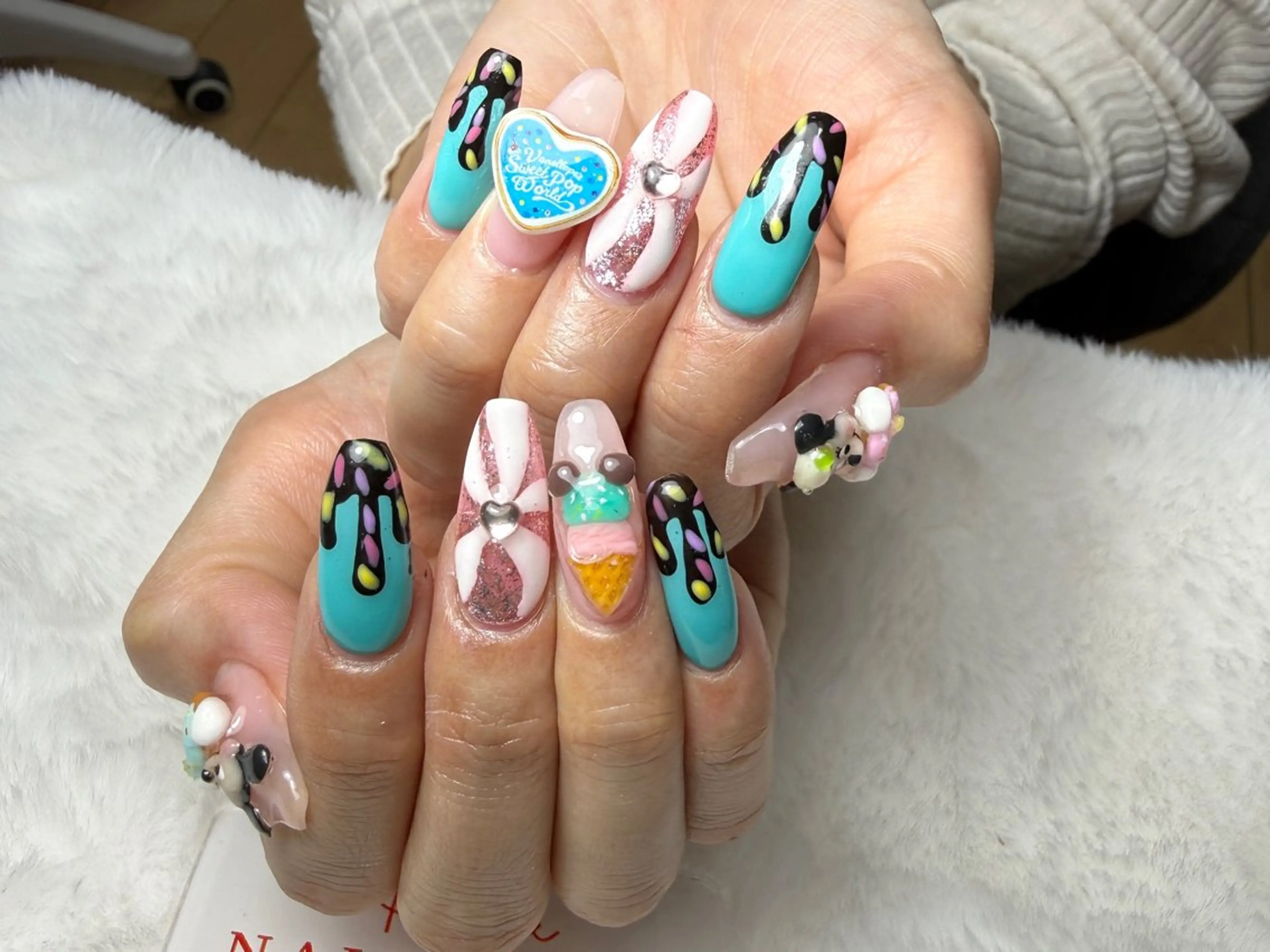 ネイル アートネイル フレンチネイル ジェルネイル グラデーション 韓国ネイル ハンドネイル 💕鈴木ユリ パラジェル/オフ無料のネイルデザイン