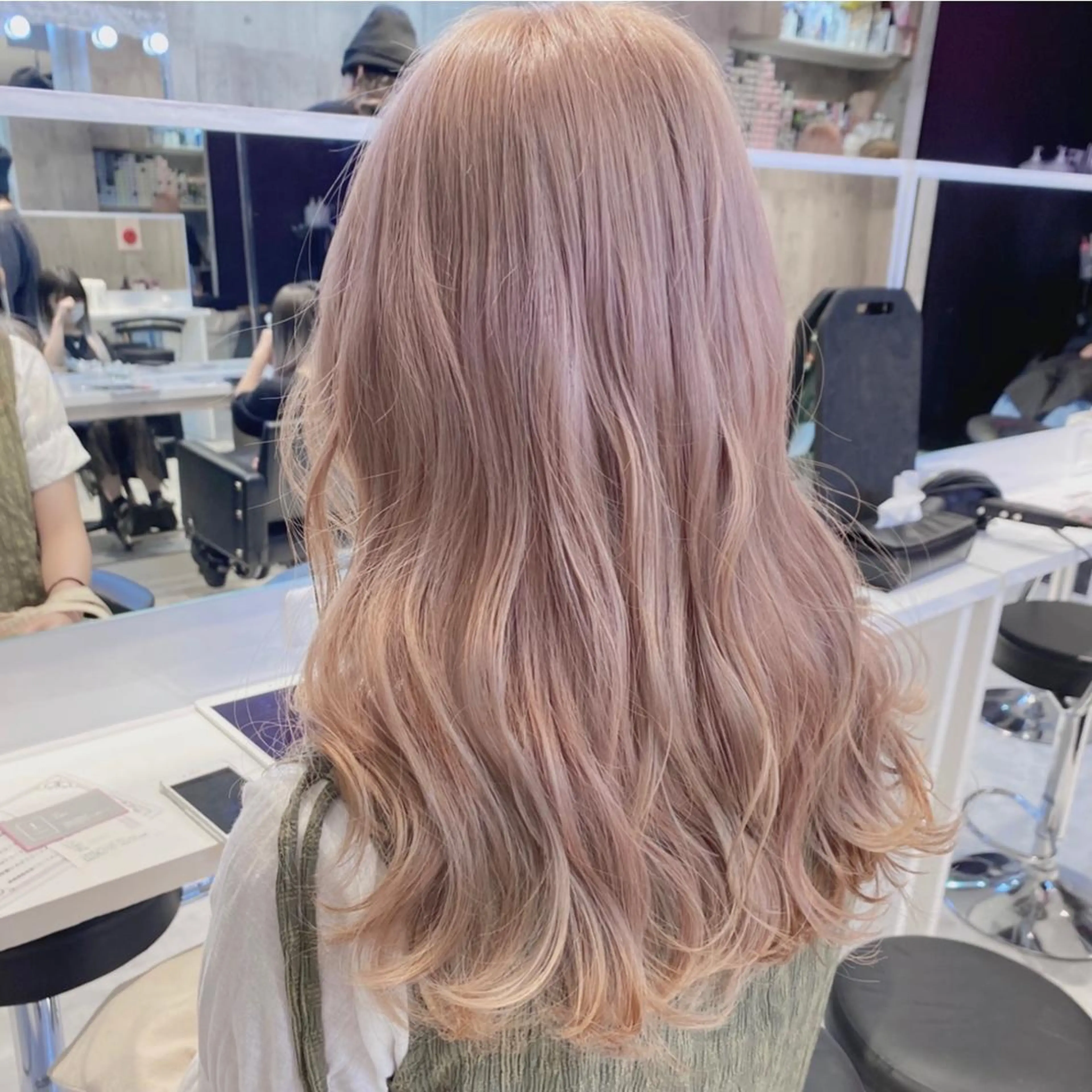 ミディアム カラー ヘアアレンジ メンズ キッズ お悩み解決美容師 💐AMIのヘアスタイル
