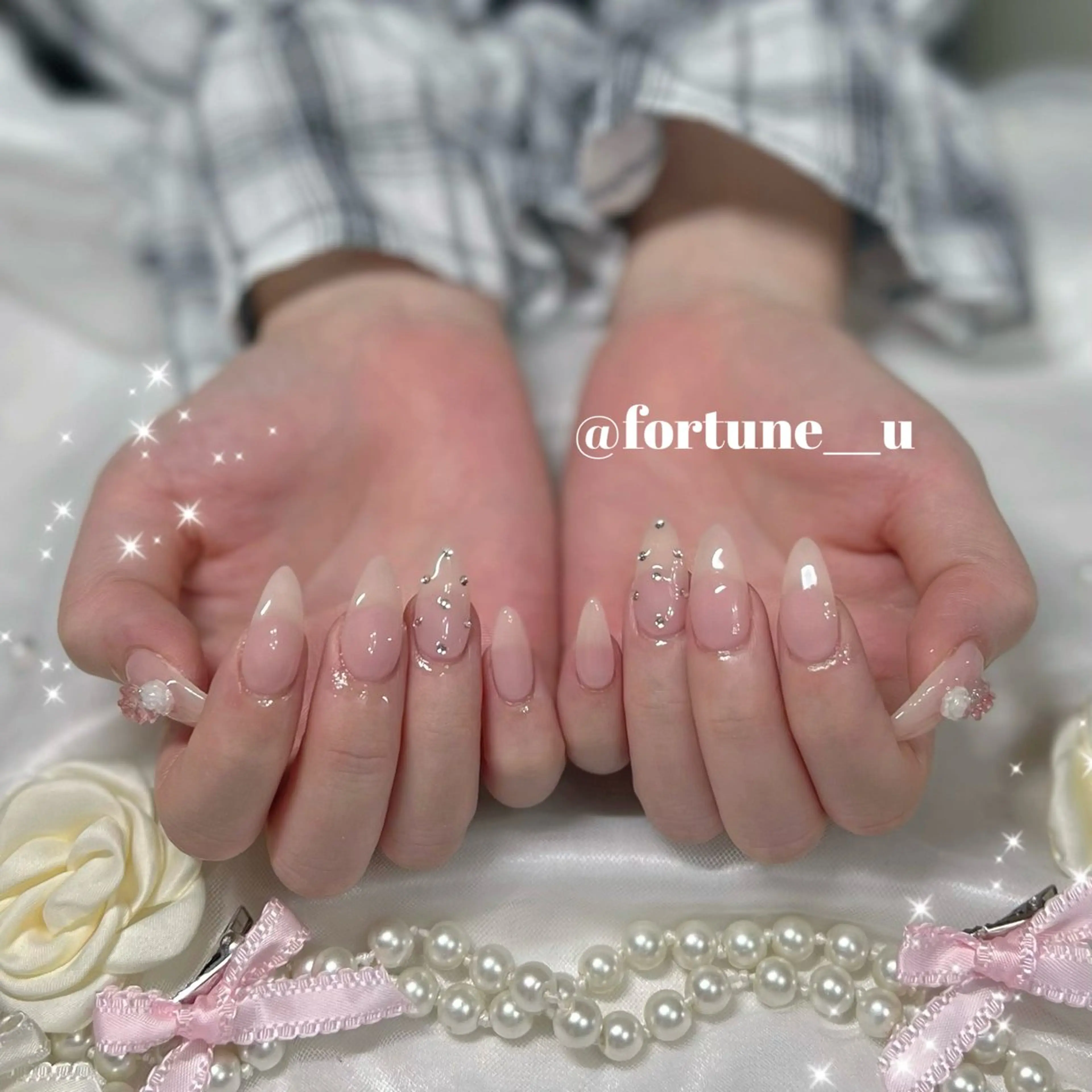 ネイル ガーリー 韓国ネイル 持ち込み ワンホンネイル ハンドネイル 💜✩.* Yuuna💜のネイルデザイン